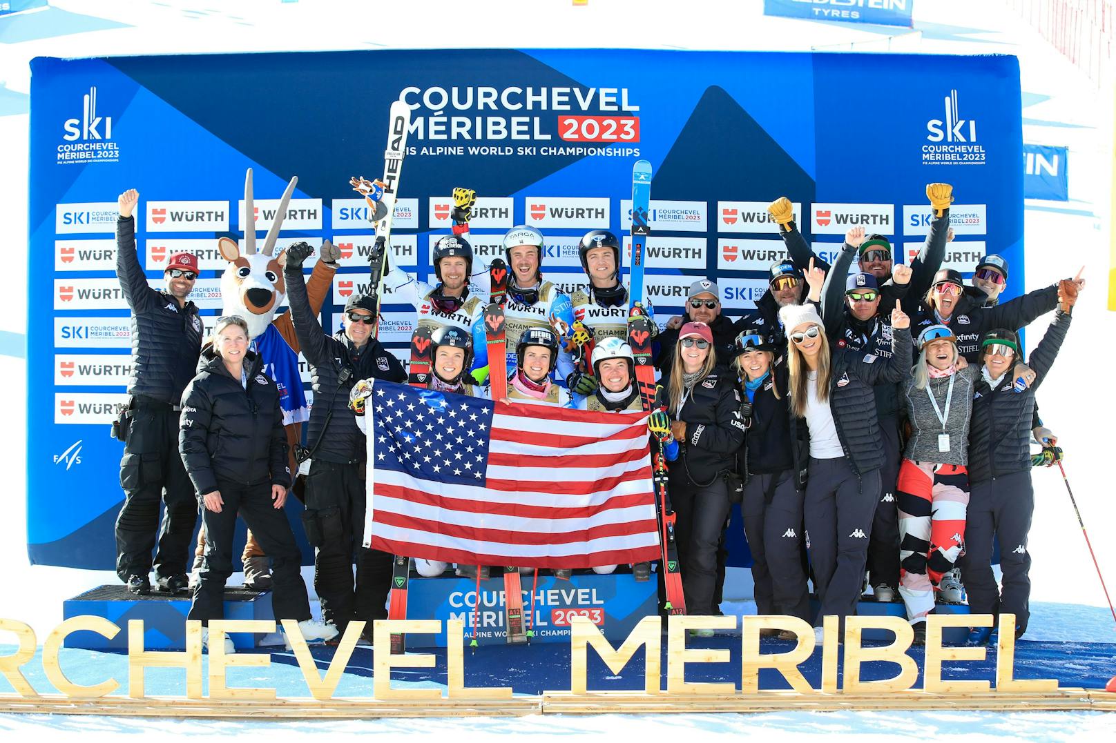 <strong>Teambewerb:</strong> Die USA eroberten erstmals den WM-Titel. Das Quartett <strong>Paula Moltzan, Nina O’Brien, Tommy Ford und River Radamus</strong> gewann das Finale gegen <strong>Norwegen</strong> mit 3:2. Bronze eroberte <strong>Kanada</strong>.