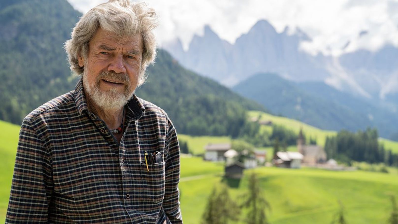 1944 kam <strong>Reinhold Messner</strong> in Südtirol zur Welt. Im Villnöß-Tal wuchs er auf und machte schon als Fünfjähriger seine ersten Kletter-Touren.