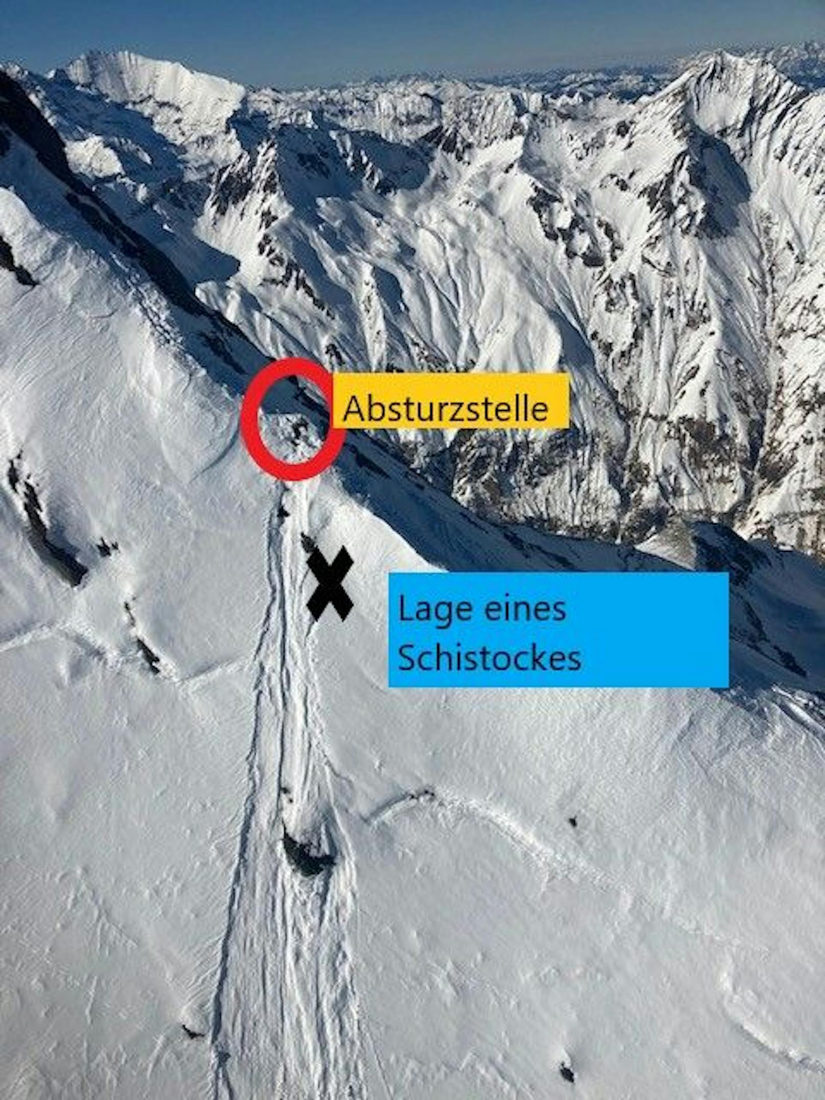 Sein Begleiter (52) alarmierte vom Grat aus sofort die Einsatzkräfte. <a target="_blank" data-li-document-ref="100255142" href="https://www.heute.at/g/alpinist-ueberlebt-700-m-sturz-lawine-wie-durch-wunder-100255142">Mehr dazu hier &gt;&gt;</a>