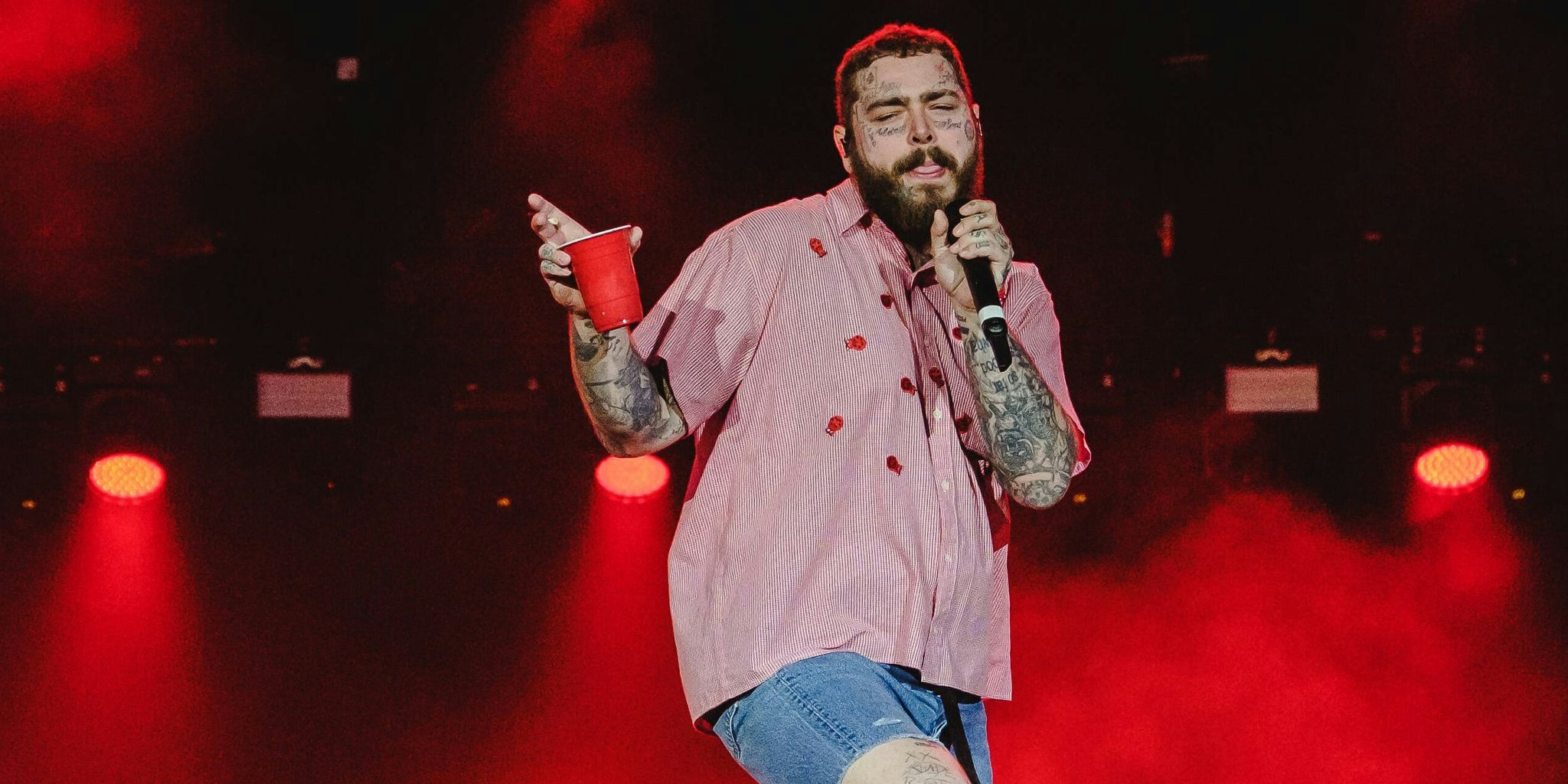 Post Malone wird vom Türsteher nicht durchgelassen.