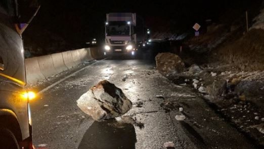 In der Inneren Einöde (Bezirk Villach Land) kam es in der Nacht auf Mittwoch zu mehreren Felsstürzen.