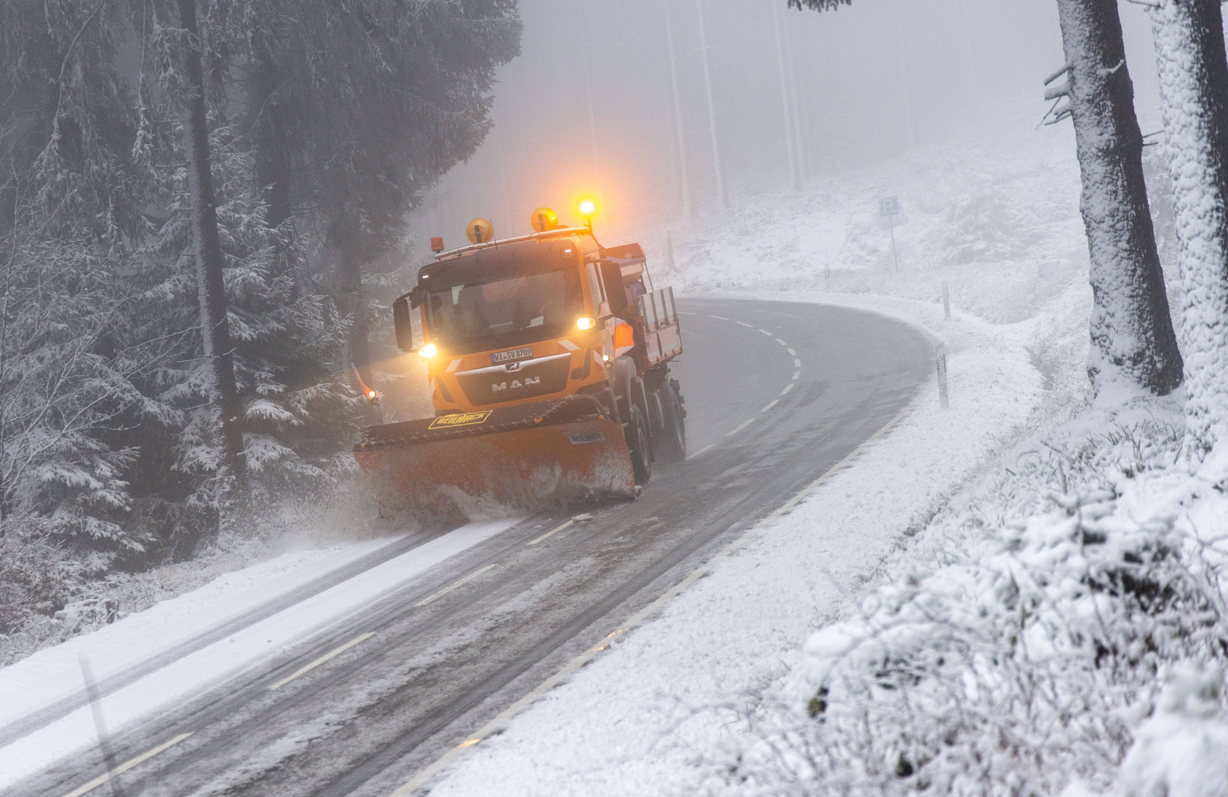 Der Schnee kehrt nach Österreich zurück. (Symbolbild)