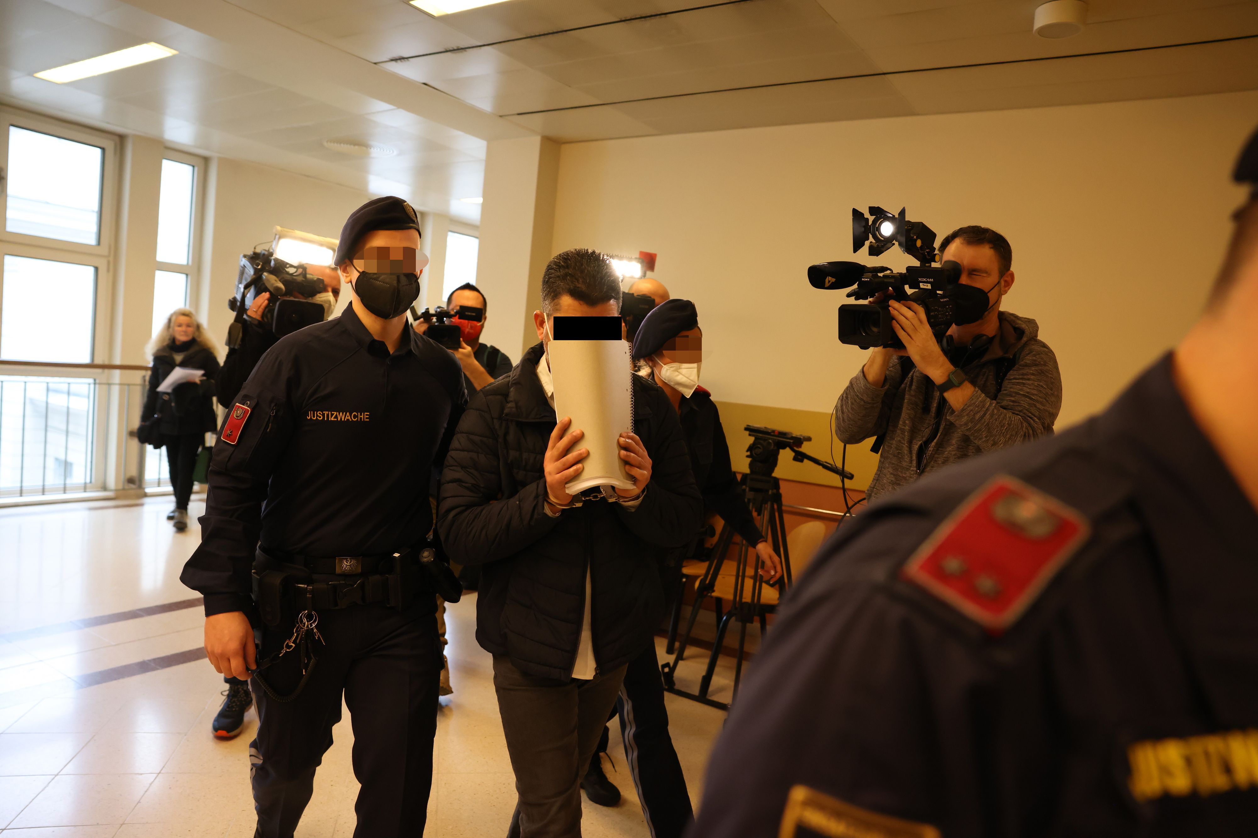 Der Mann bekannte sich spät schuldig.