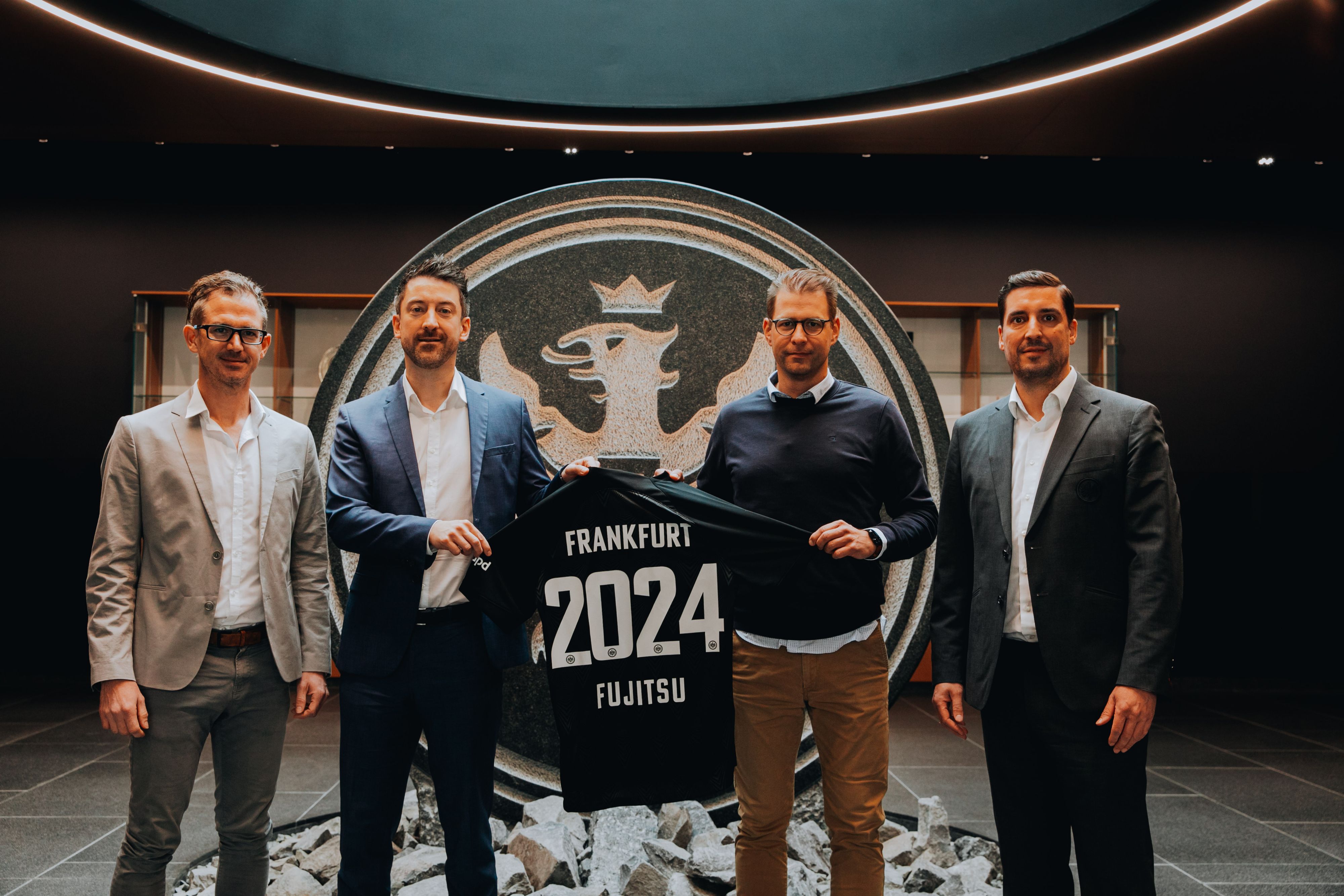 Mehr Nachhaltigkeit im Stadion: Fujitsu wird Partner des Digitalzentrums "Arena of IoT" im Deutsche Bank Park.