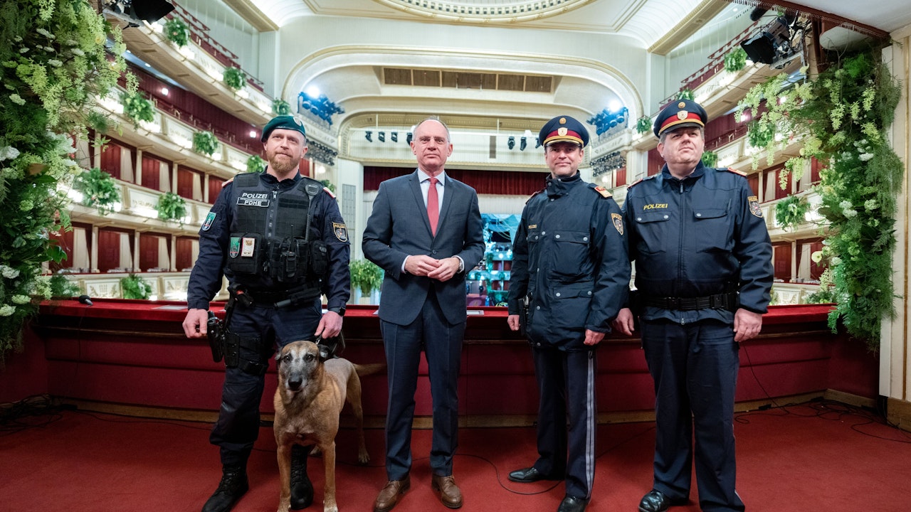 Heute.at - Riesen-Polizeiaufgebot – so wird Opernball bewacht