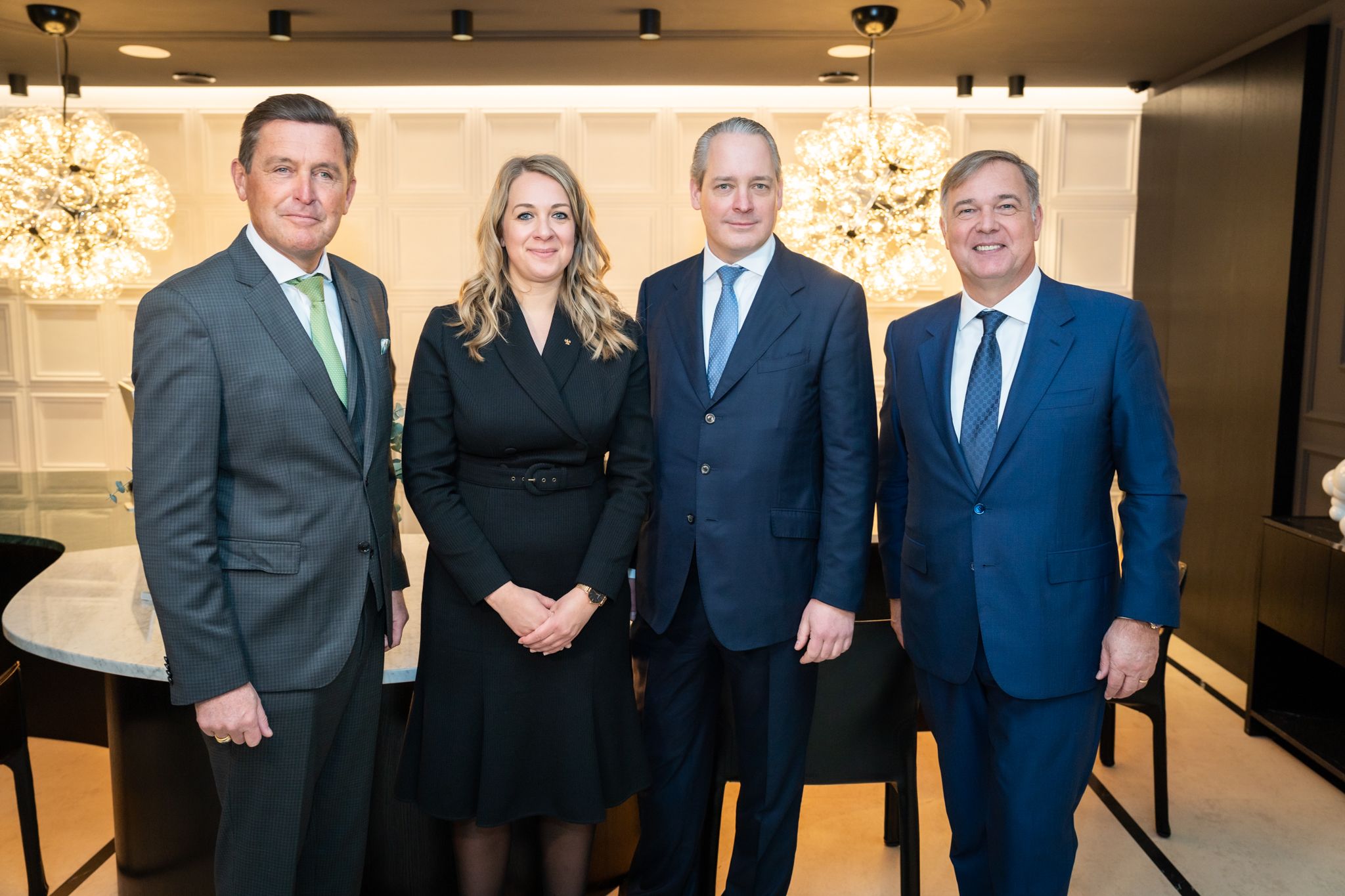 Hoteleröffnung The Amauris: Stadtrat Peter Hanke, Hausherrin Nicole Zandt,&nbsp;Eigentümer und CEO der Breiteneder Immobilien Parking AG, Johann Breiteneder, Walter Ruck, Präsident der Wirtschaftskammer (v.l.)