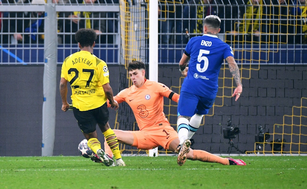 Karim Adeyemi verzückt die Fußballwelt mit seinem Traumsolo. 