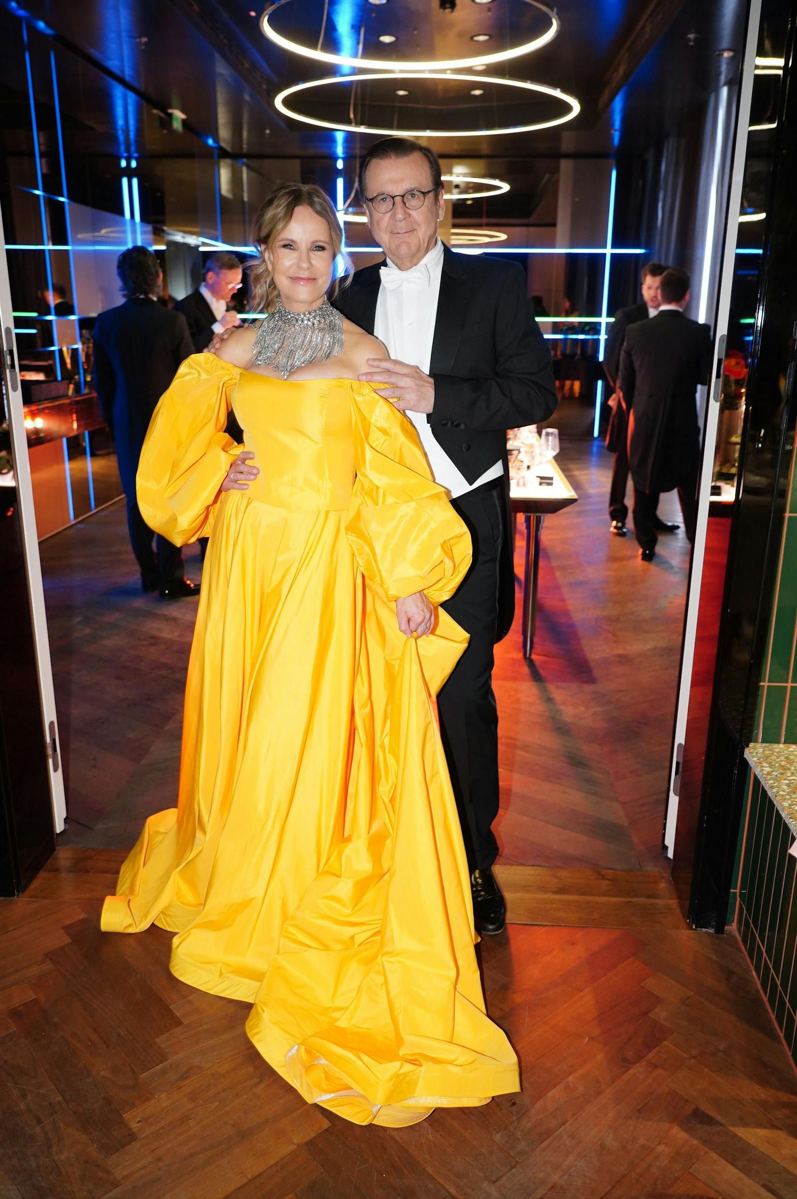 Burkard mit ihrem Ehemann, dem Medienmanager Hans Mahr.