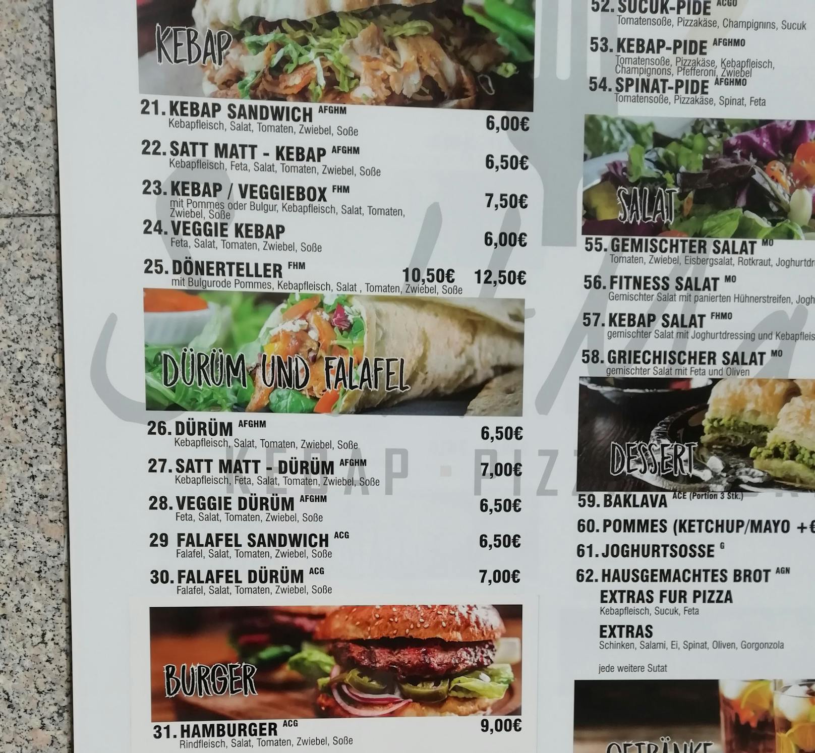 Beim <em>"Heute"</em>-Rundgang im Welser Stadtzentrum entdeckt: In einem Fast-Food-Restaurant kostet ein Kebab Sandwich bereits 6 Euro.