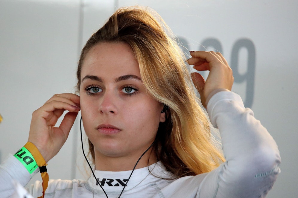 Die deutsche Rennfahrerin Sophia Flörsch wurde von Alpine vorgestellt.