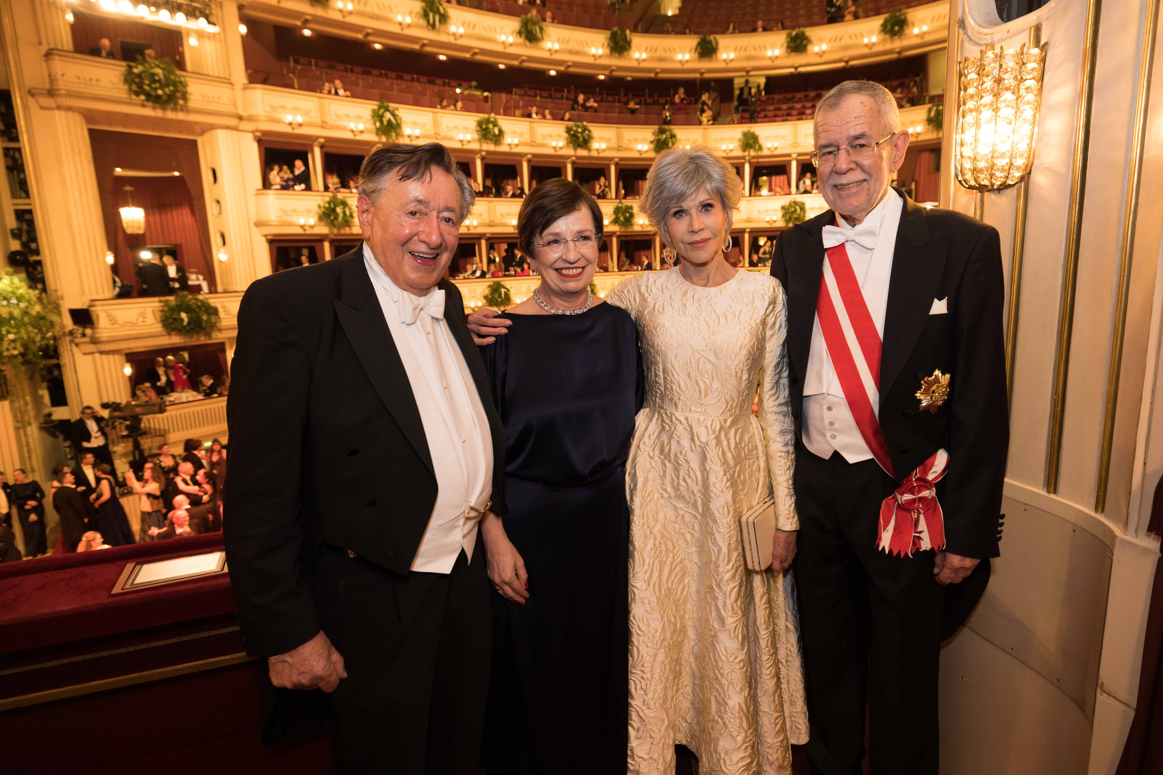 Jane Fonda zu Gast in der Bundespräsidentenloge. 