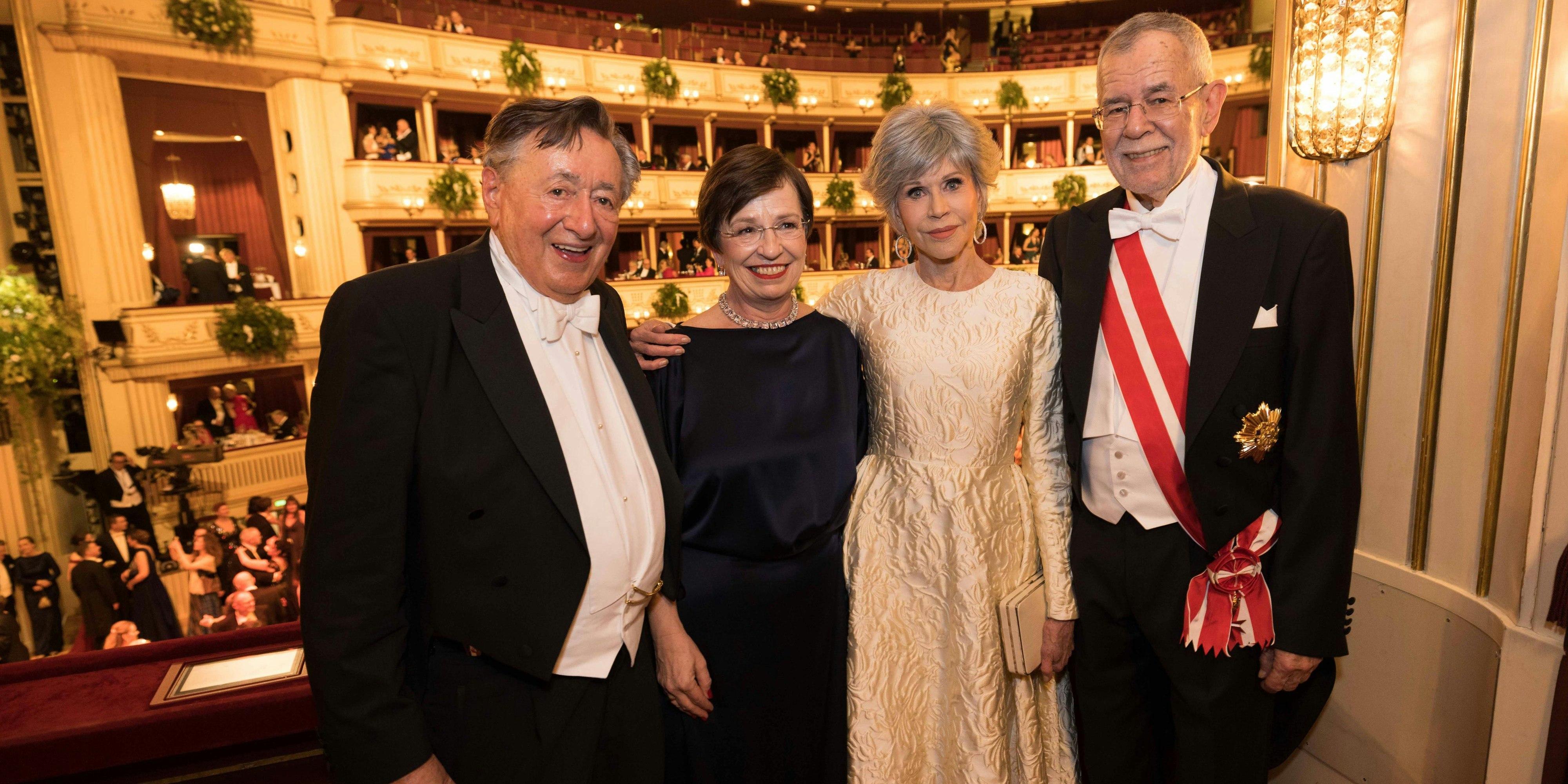 Jane Fonda zu Gast in der Bundespräsidentenloge. 