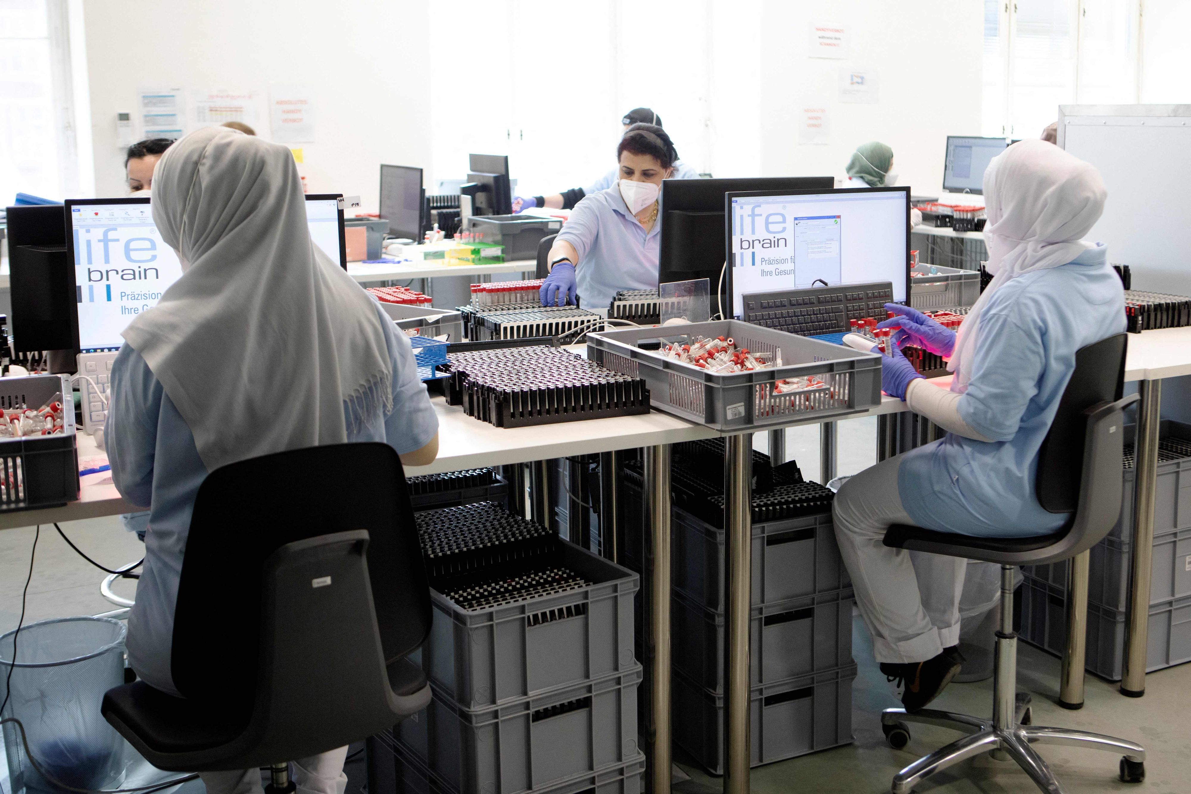 Lifebrain stellt 306 von 550 Mitarbeitern und Mitarbeiterinnen frei.