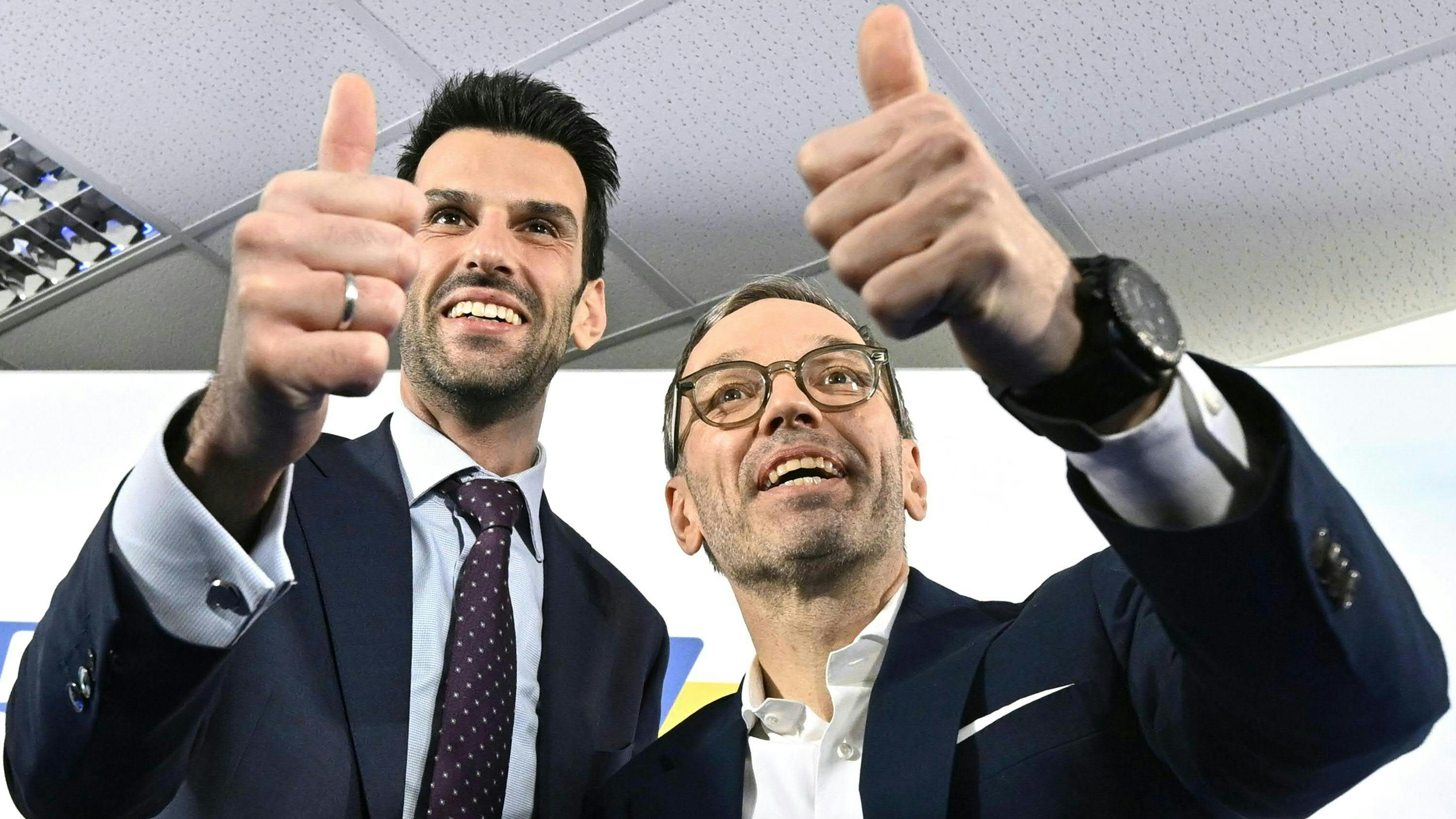 Die FPÖ liegt laut einer aktuellen "profil"-Umfrage bereits bei 29 Prozent.