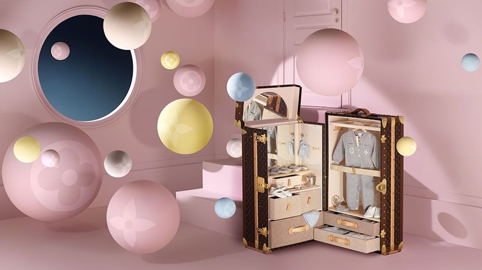 Louis Vuitton hat jetzt die erste Kollektion für Babys herausgebracht.