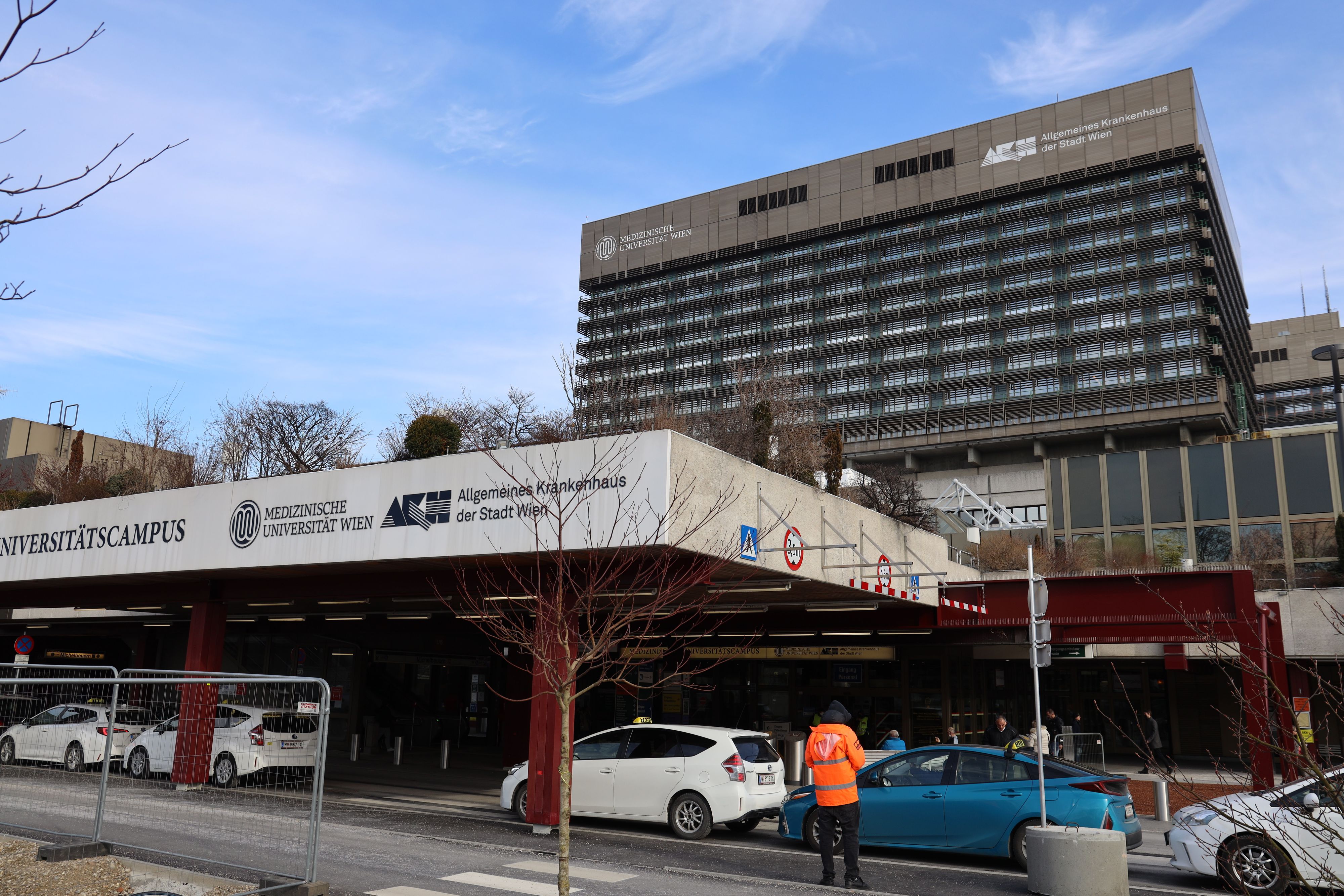 Das AKH stellt für Lorenz-Böhler-Patienten fünf Normal-Betten und ab 6. Mai sechs Intensiv-Betten zur Verfügung.
