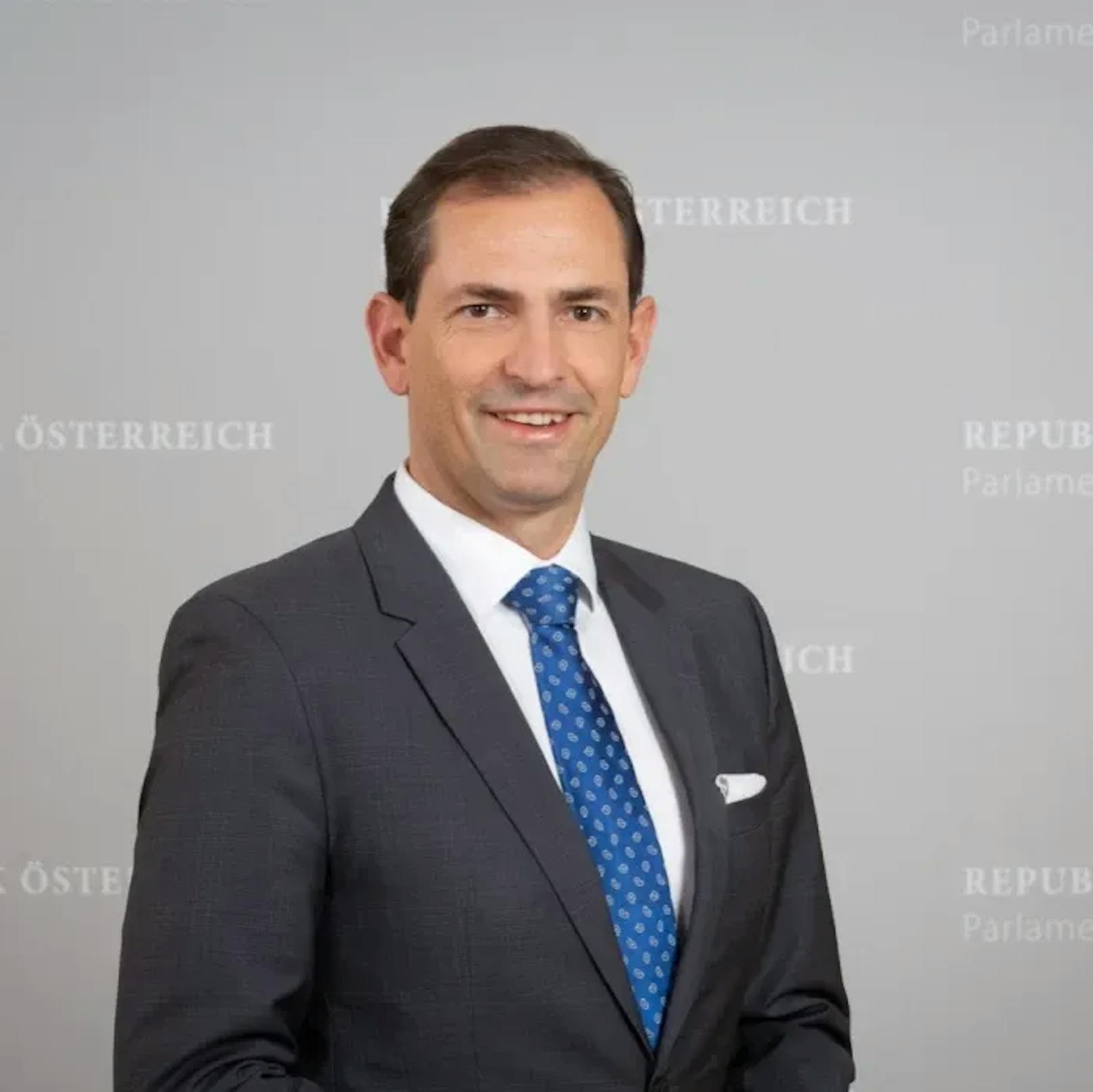 Christian Ragger von der FPÖ kritisiert die Regelung.