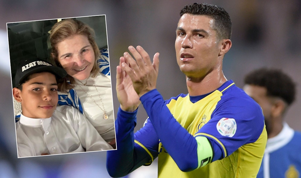 Cristiano Ronaldo (r.), Sohn Ronaldo Junior in arabischer Tracht