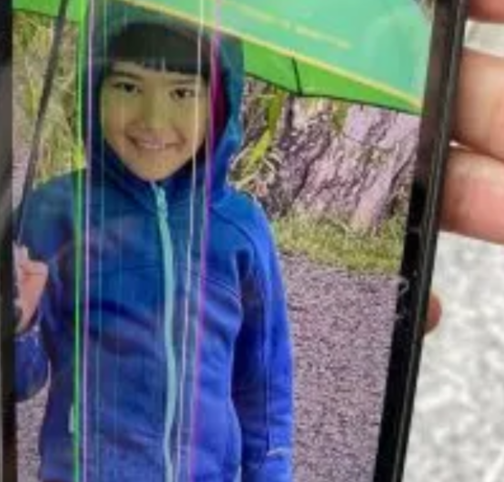 Der Zehnjährige ist autistisch und könnte untypisch auf eine Ansprache reagieren. 