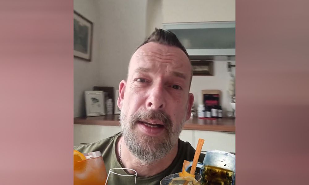 Robert Kratkys Freund hatte ein lustiges Erlebnis. 