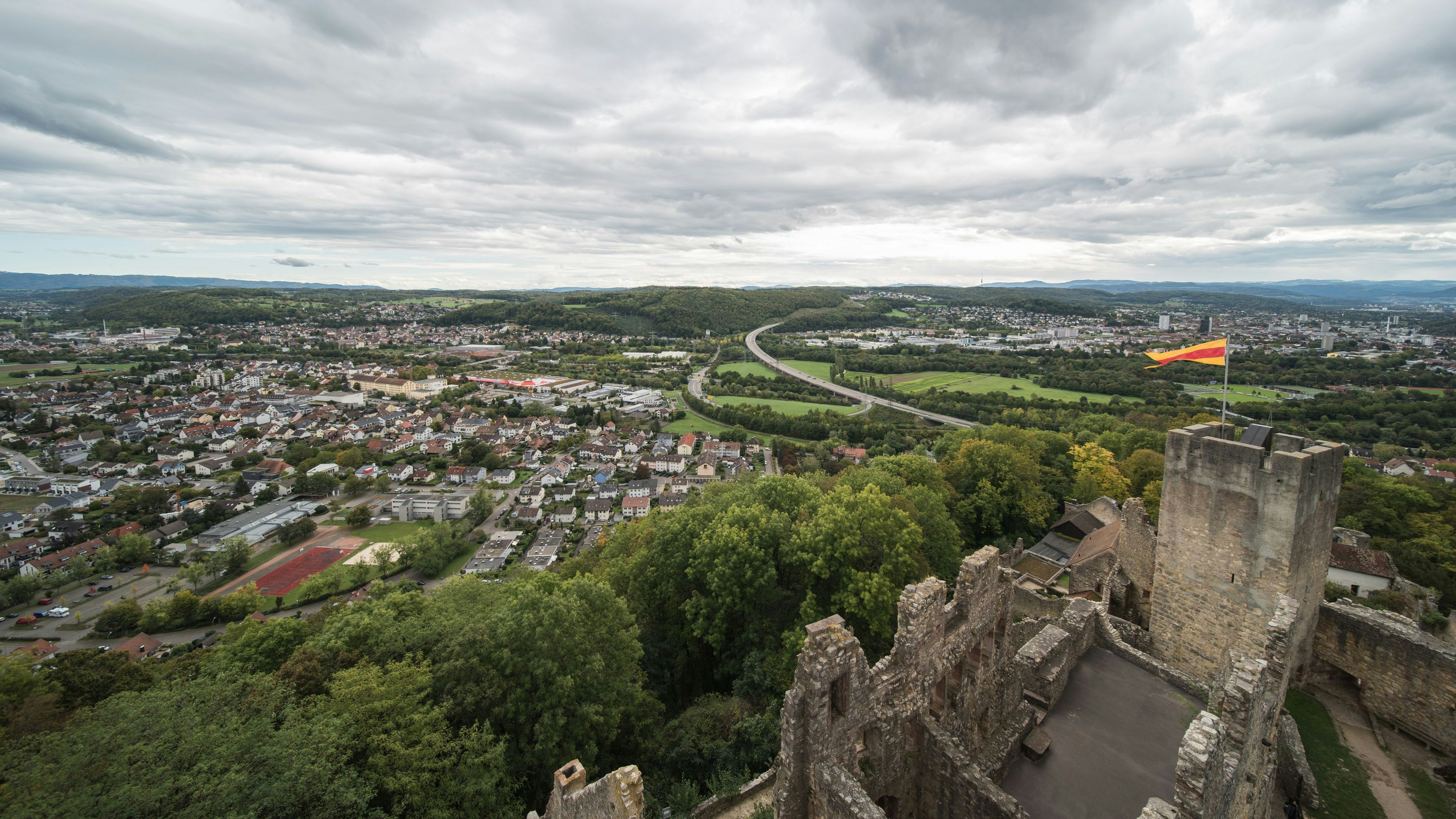 Lörrach ist eine Kreisstadt im Südwesten Baden-Württembergs. 