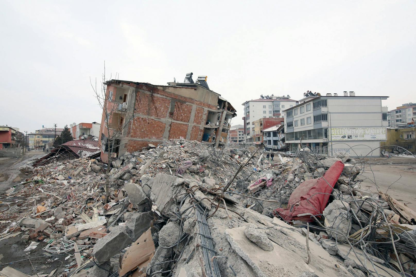 Beim verheerenden Erdbeben in der Türkei kamen Zehntausende ums Leben