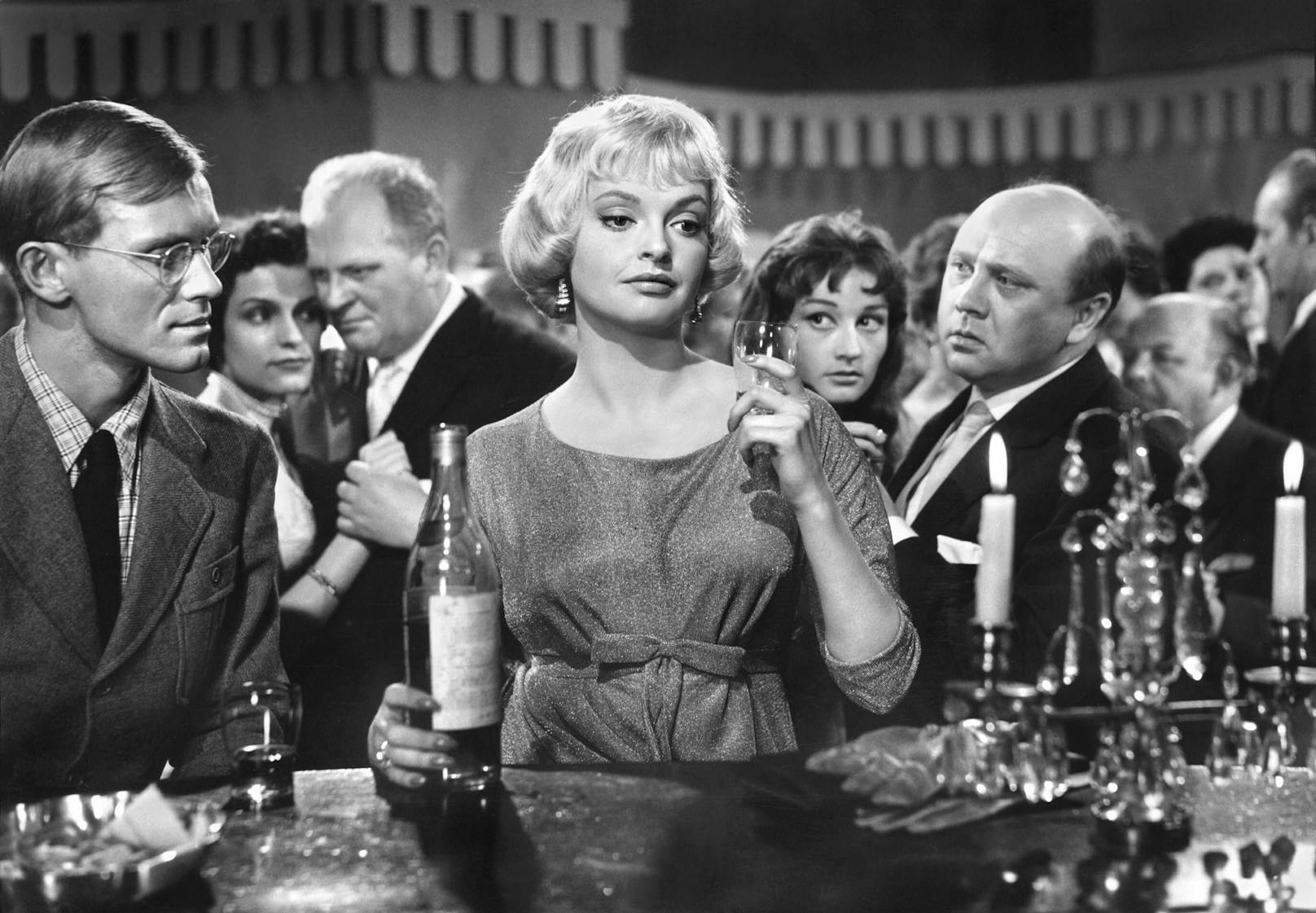 Sie wirkte in über 70 Filmen mit, auch in vielen internationalen Produktionen. ("Das Mädchen Rosemarie", 1958)