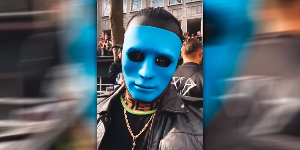 Der Star wollte seine Maske nicht mehr entfernen.
