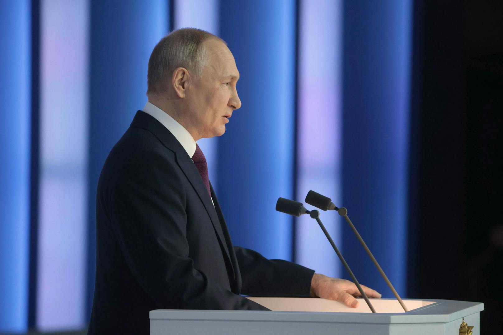 ... die Zukunft der Nation bestimmen werden", begann Putin seine lang erwartete Rede.