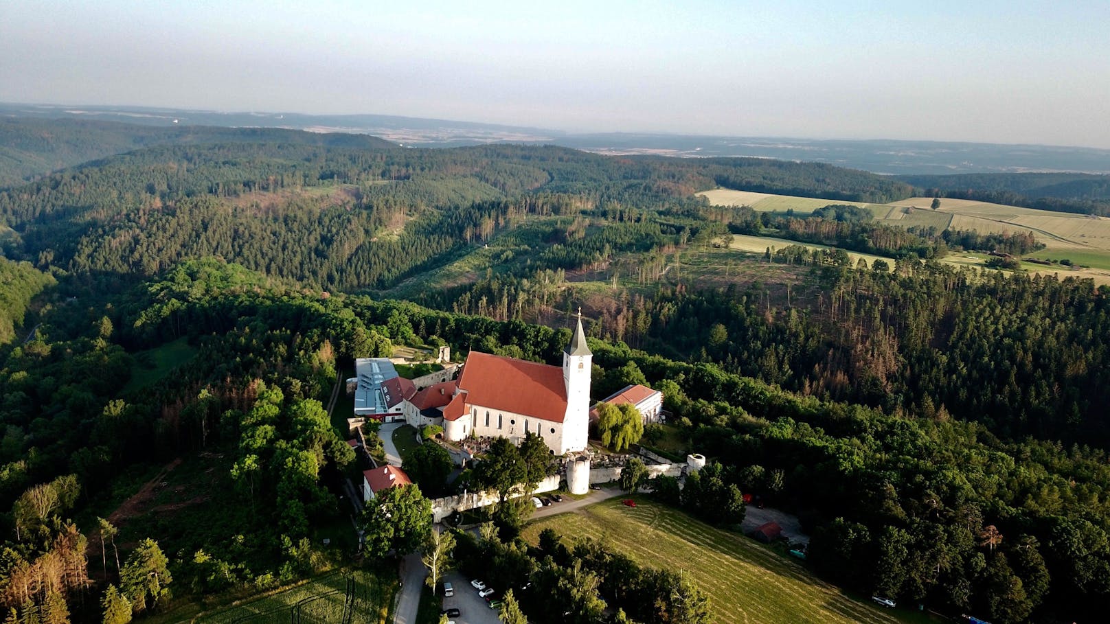 Im Kloster Pernegg im Waldviertel werden 150 verschiedene Fasten-Kurse angeboten.