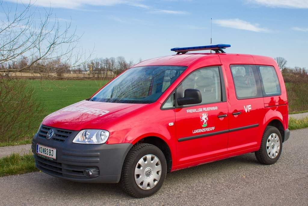 Dieses Versorgungsfahrzeug der Feuerwehr steht zum Verkauf.