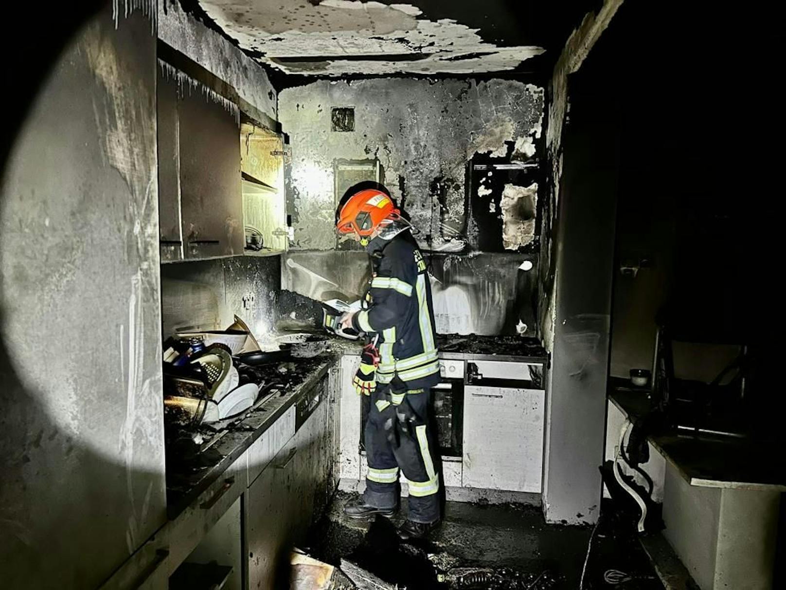 Die Küche der Wohnung wurde völlig zerstört