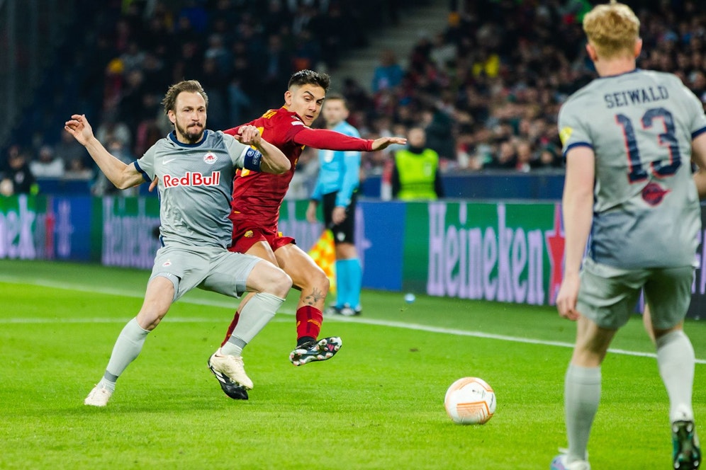 Roma-Star Paulo Dybala wurde von der italienischen Finanzpolizei einvernommen. 