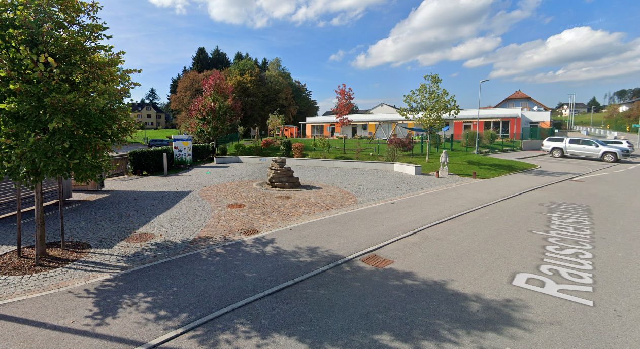 Hier am Dorfplatz in Pirka sollte das Faschingsfest gefeiert werden.