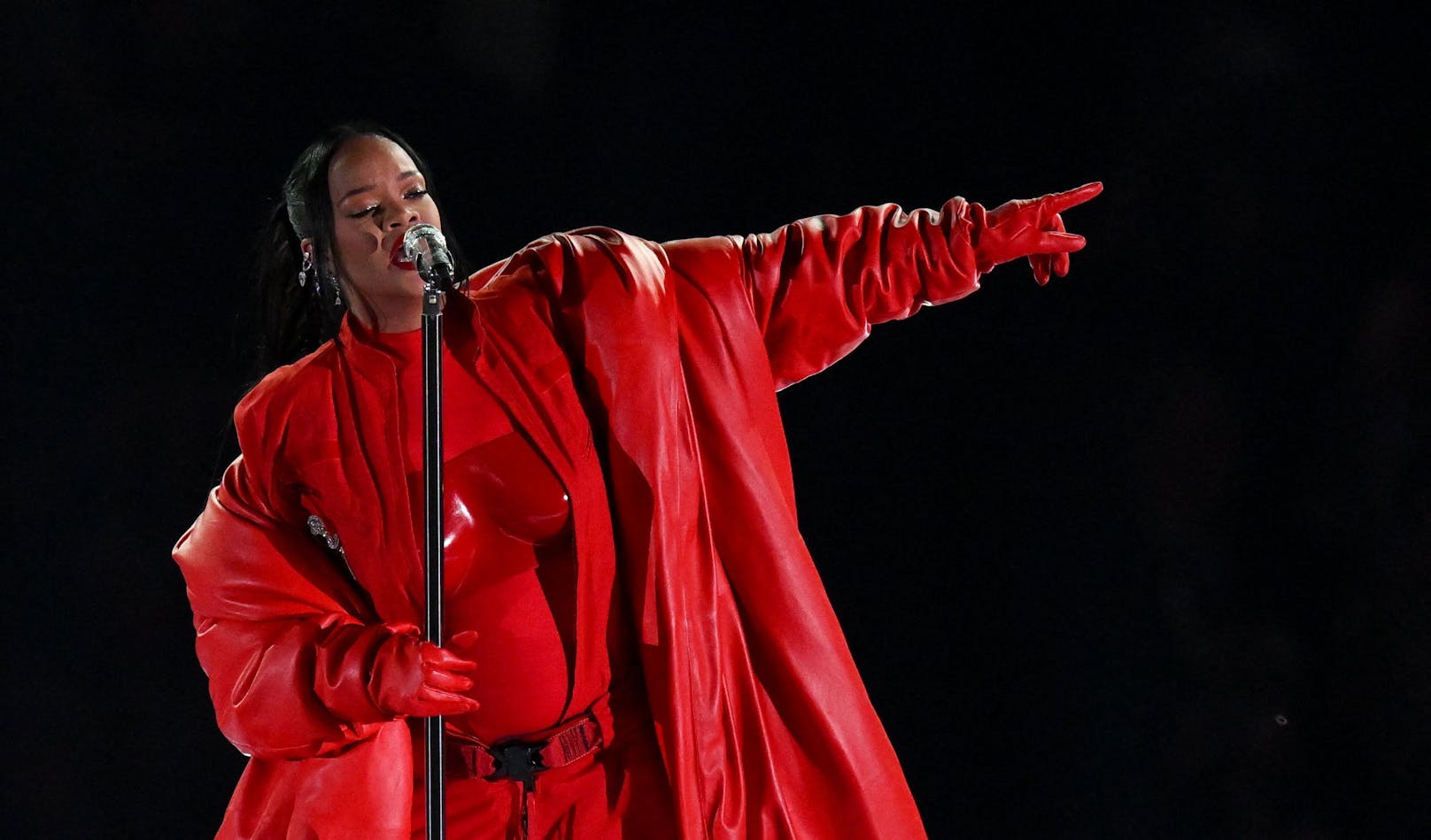 Rihannas Superbowl-Outfit gibt's jetzt als Billigkopie