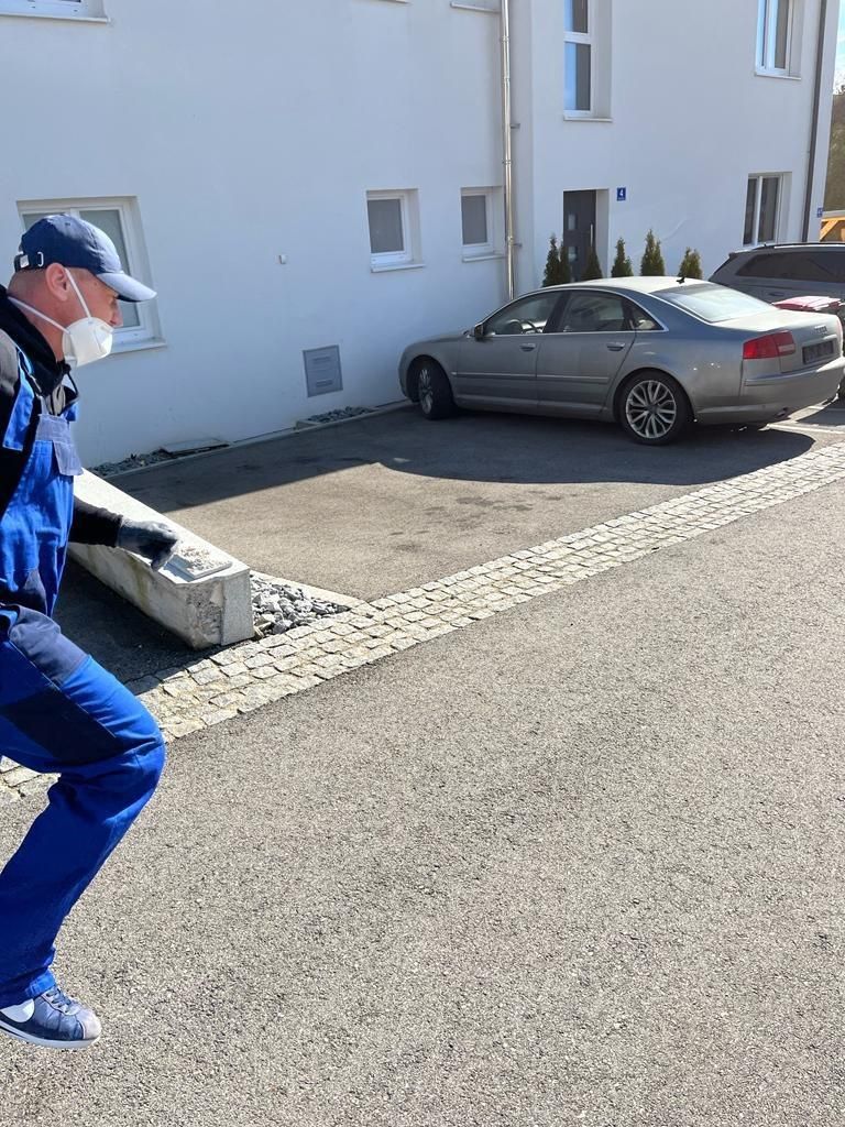 Wer kennt diesen Mann? Er versuchte am Montag in Neuhofen an der Krems, in ein Wohnhaus einzusteigen.&nbsp;