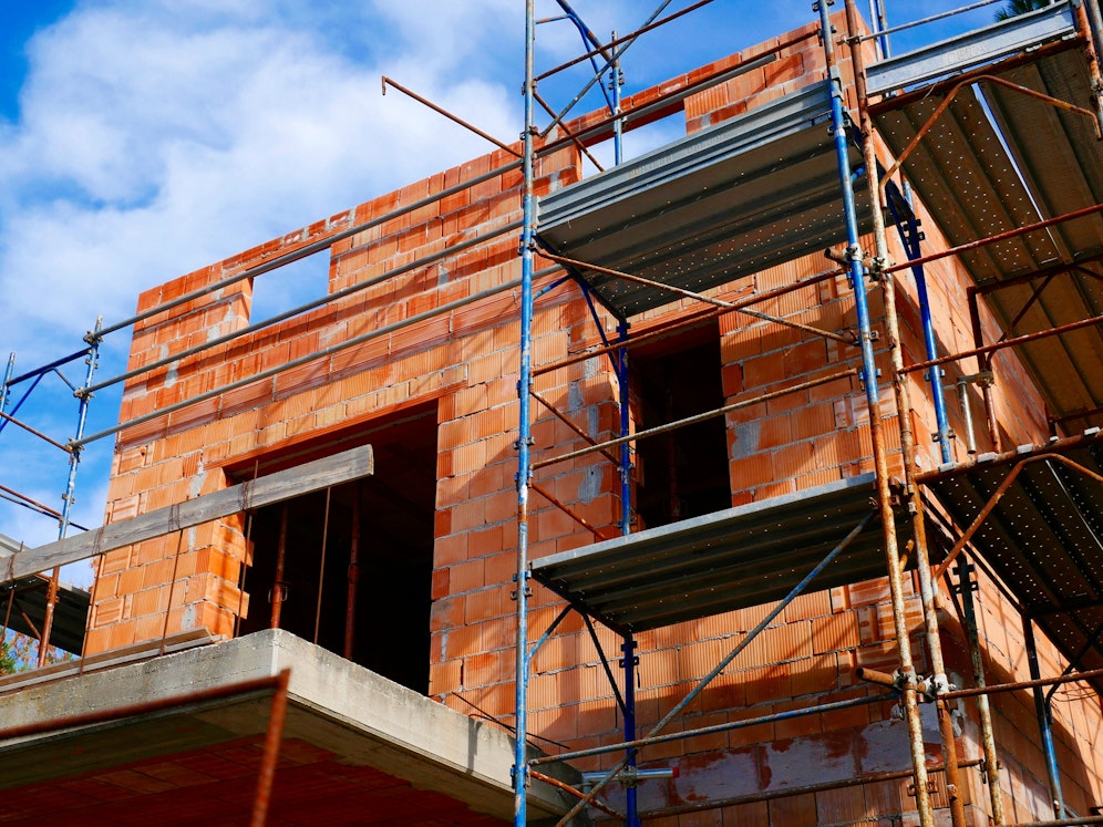 13 nö. Firmen innerhalb der Baubranche mussten seit Anfang 2023 bereits Insolvenz anmelden.