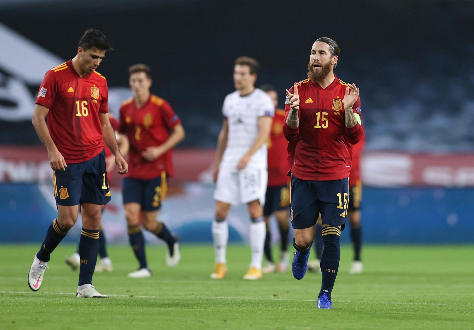 Fussball Ramos steht nach Wende vor Wechsel zu ExRivalen Heute.at