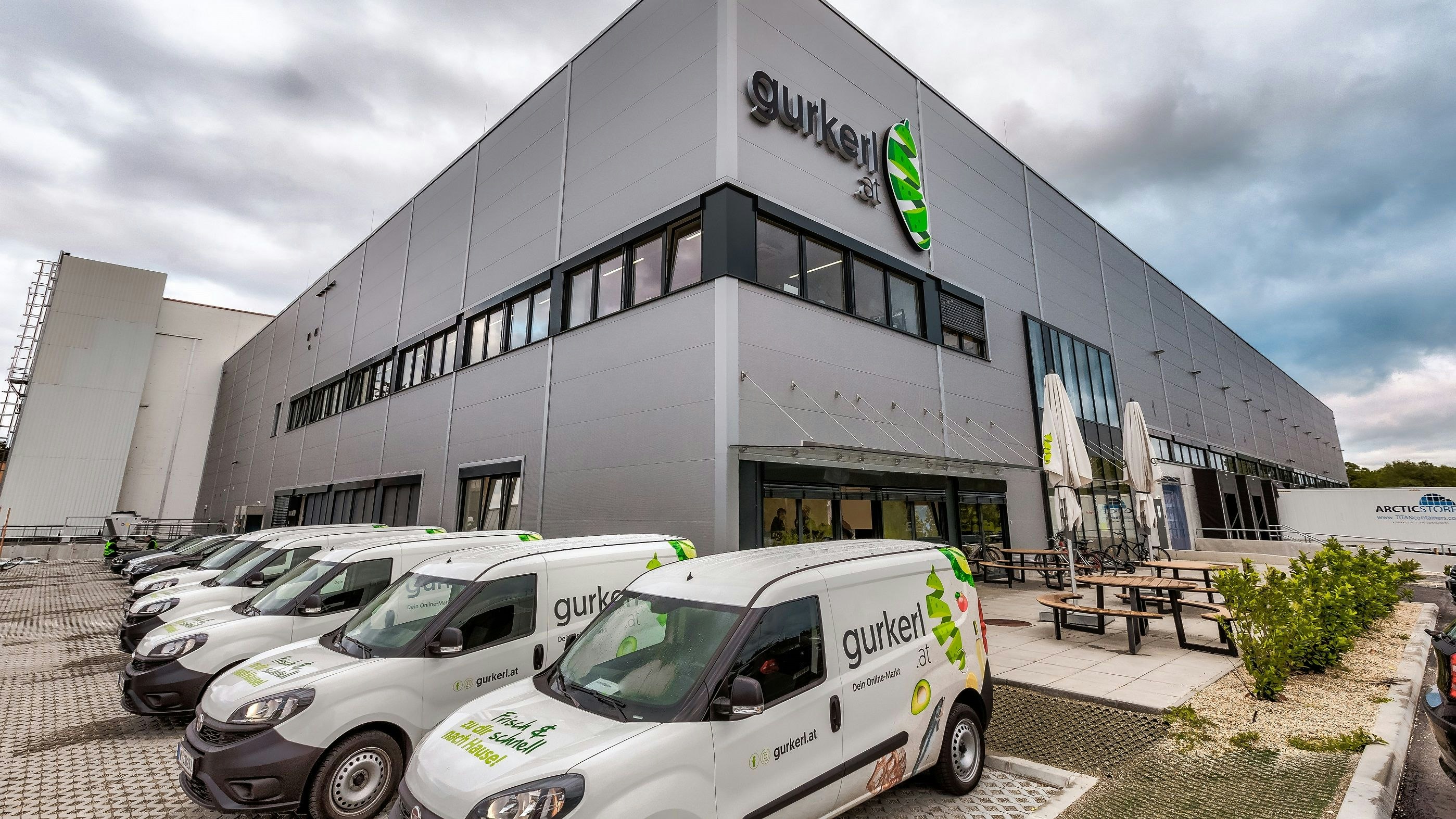 Download von www.picturedesk.com am 23.02.2023 (20:41).  BILD zu OTS - Das gurkerl.at Headquarter in Wien Liesing *** Die Nutzung des Bildes für redaktionelle Zwecke ist kostenlos. Weitergehende Nutzung bedarf der Zustimmung des Aussenders. *** - 20211201_PD2023 - Rechteinfo: OTS-Bild (OTS) Redaktionelle Nutzung im thematischen Zusammenhang mit der Aussendung kostenfrei gestattet.