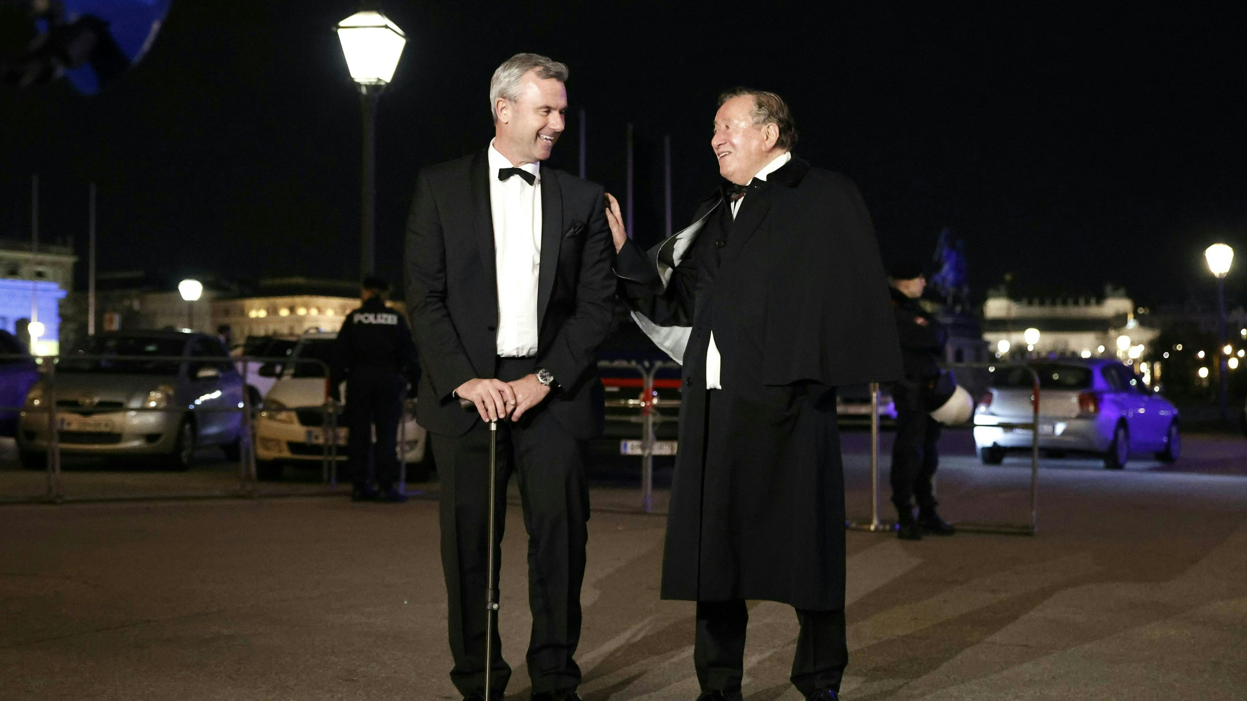 Im Vorjahr hatten Richard Lugner und Norbert Hofer trotz Kritik sichtlich viel zu lachen.
