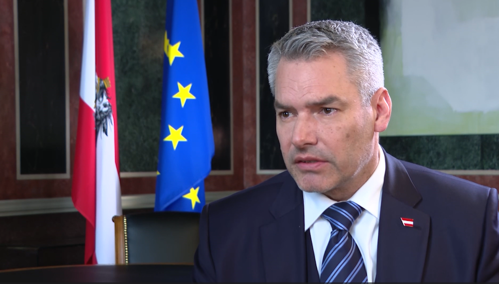 Im Rahmen des Puls24 Newsroom Spezial redete ÖVP-Bundeskanzler <strong>Karl Nehammer</strong> Klartext.