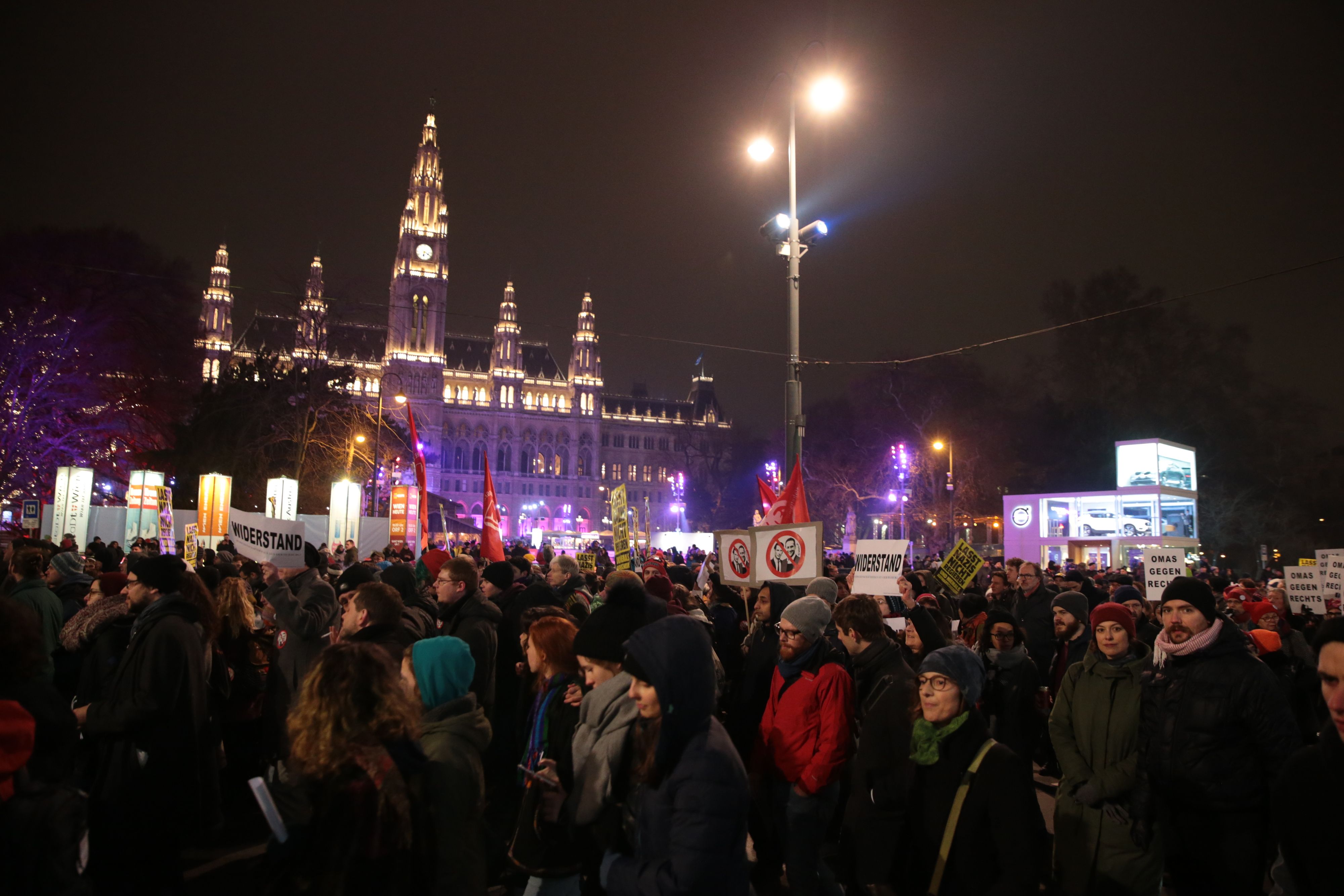 Demos gegen den Akademikerball sorgen am Freitag für einen Polizei-Großeinsatz.&nbsp;