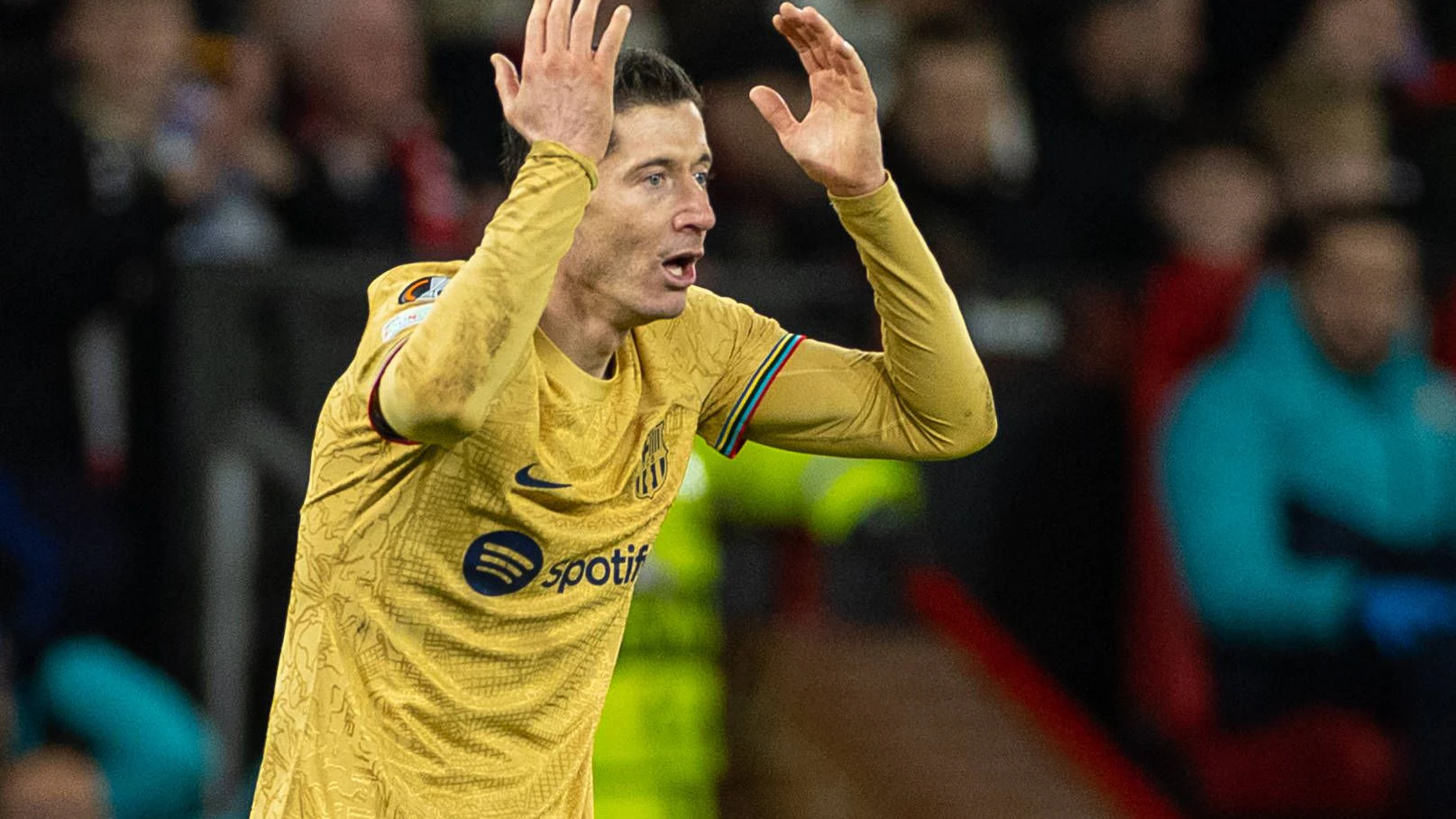 Robert Lewandowski legte sich nach dem Europa-League-Aus mit einem Mitspieler an. 