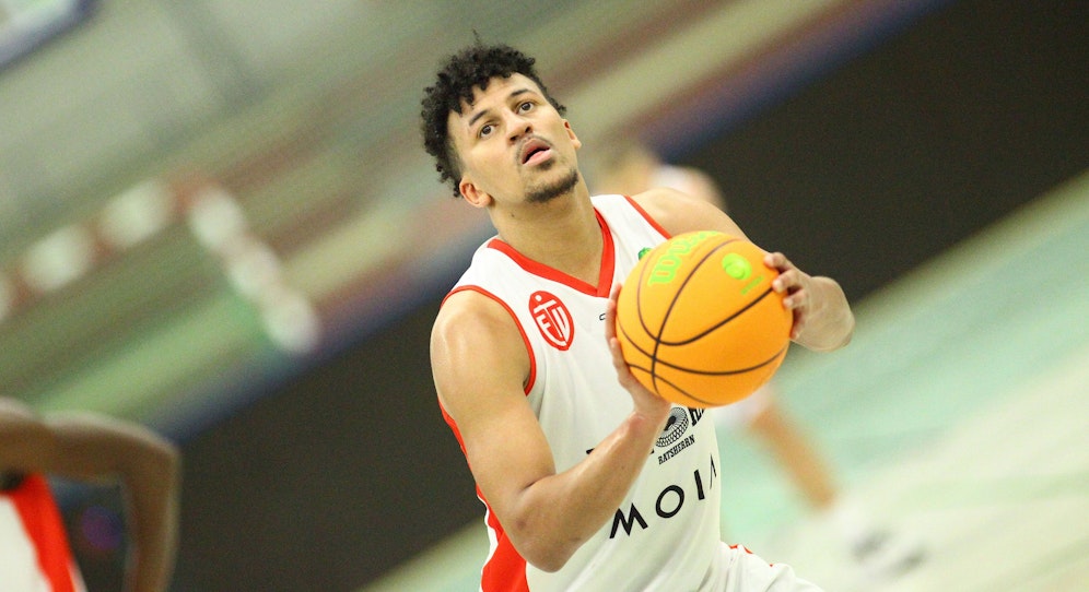 Trauer um Mubarak Salami