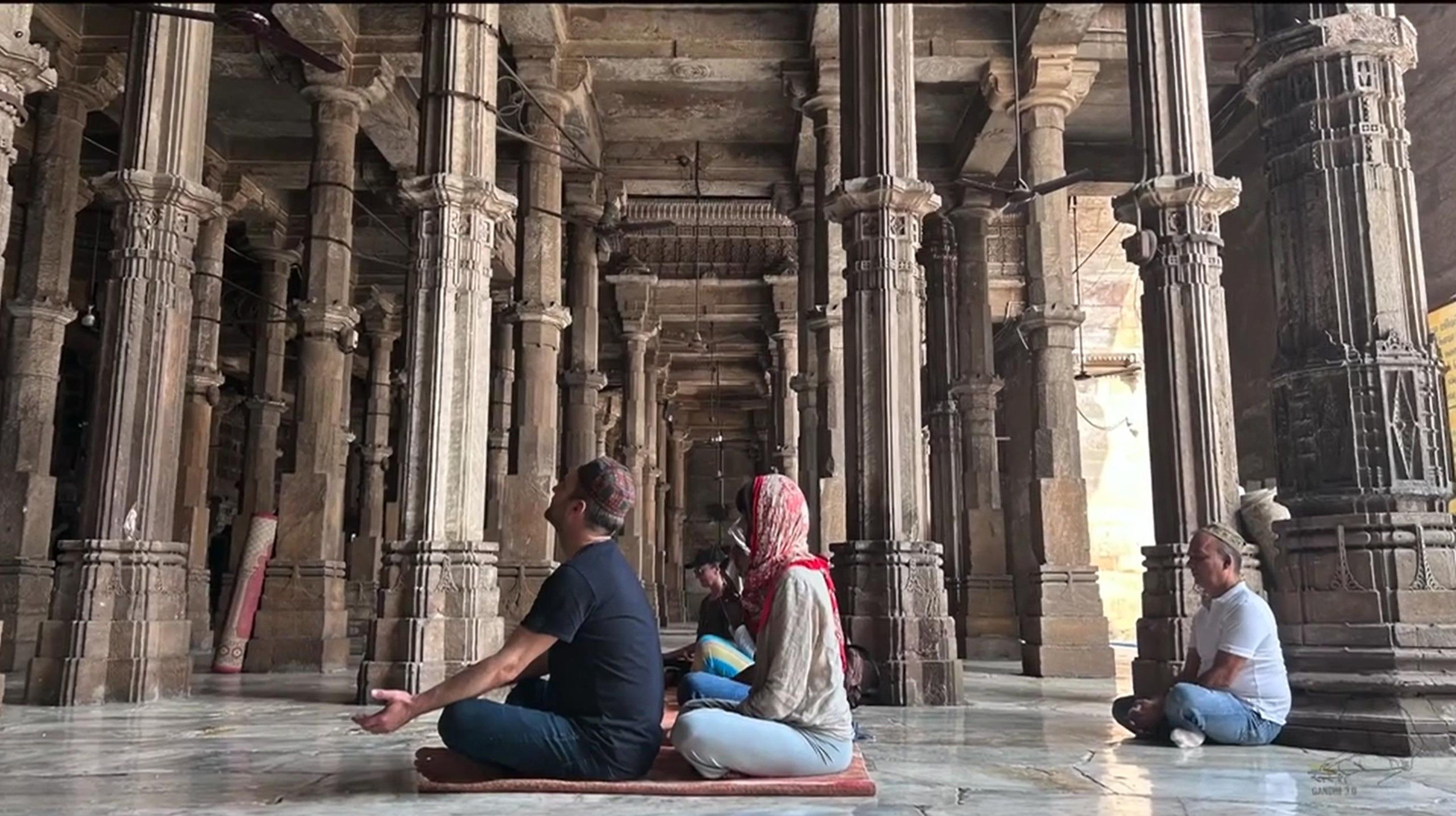 Strolz beim „Gandhi  3.0-Retreat“ in Indien