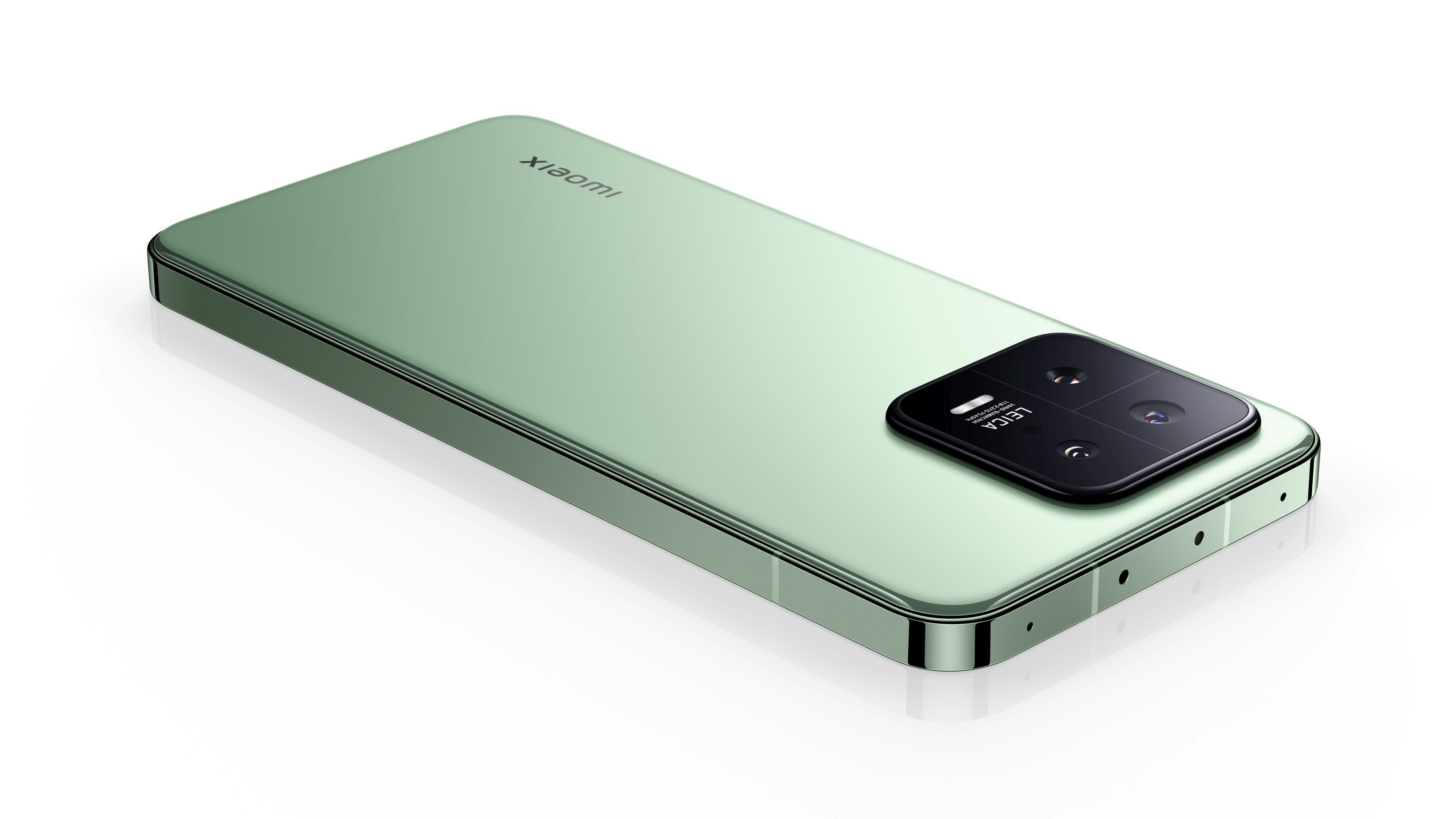 Fällt aus der Reihe: Bis auf das Kamera-System sieht das Xiaomi 13 dem iPhone ähnlich.