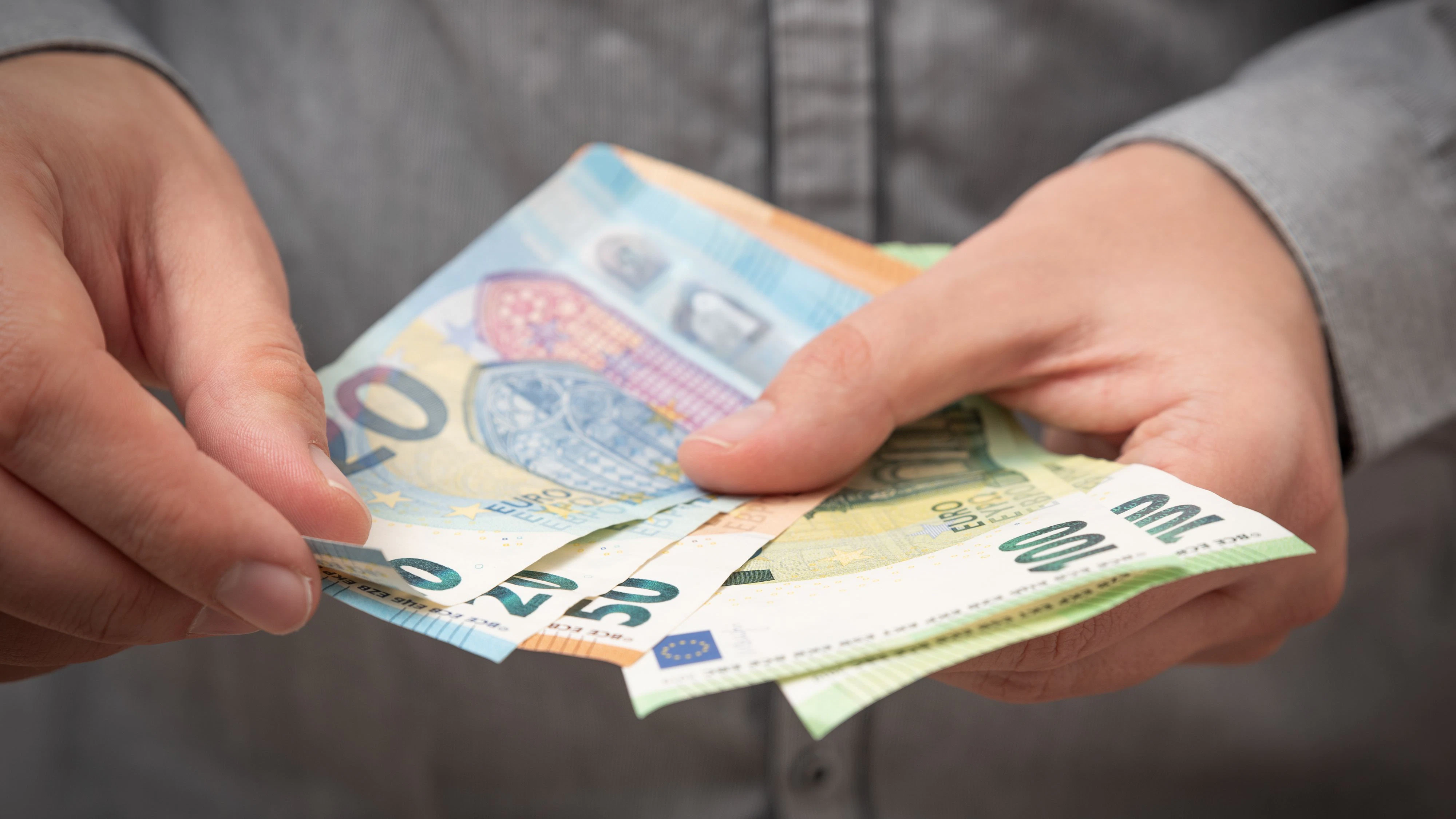 Die OeNB rät dazu, dass alle Haushalte Bargeld für Notfälle aufbewahren sollten.