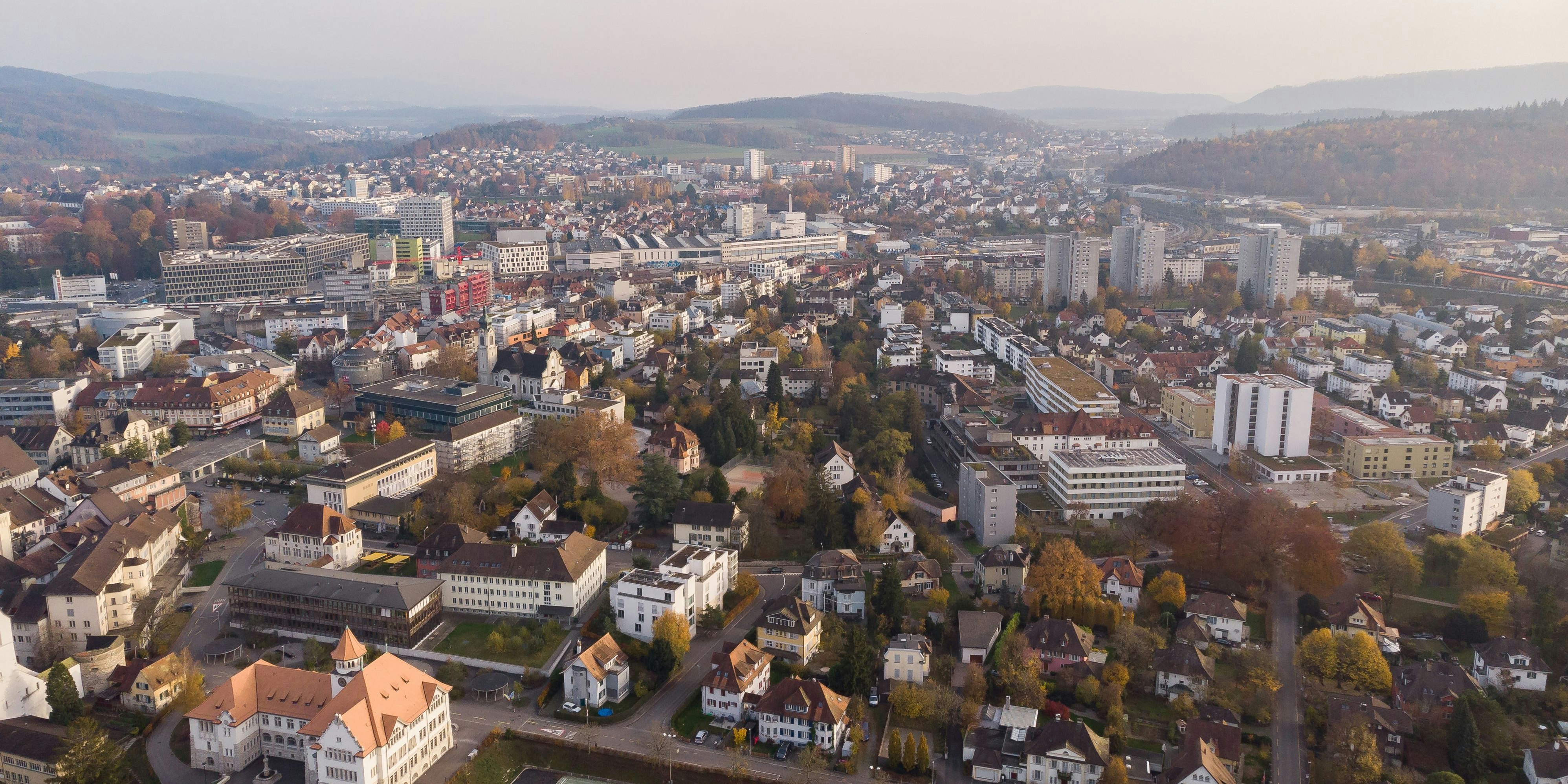 In der Aargauer Gemeinde Windisch müssen 49 Mieter einer Asylunterkunft weichen.