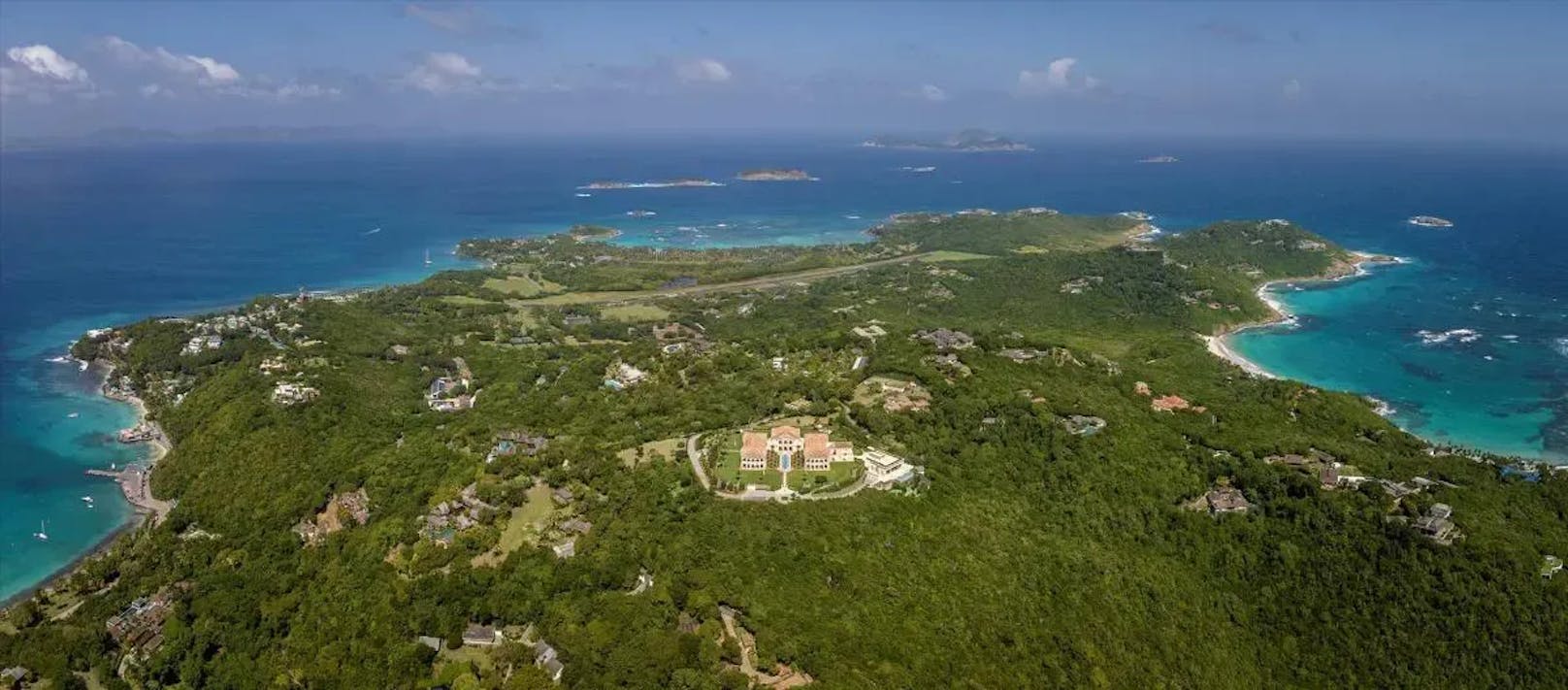 Exklusiver wird es nicht mehr: The Terraces ist das größte und auffälligste Haus auf der Karibikinsel.