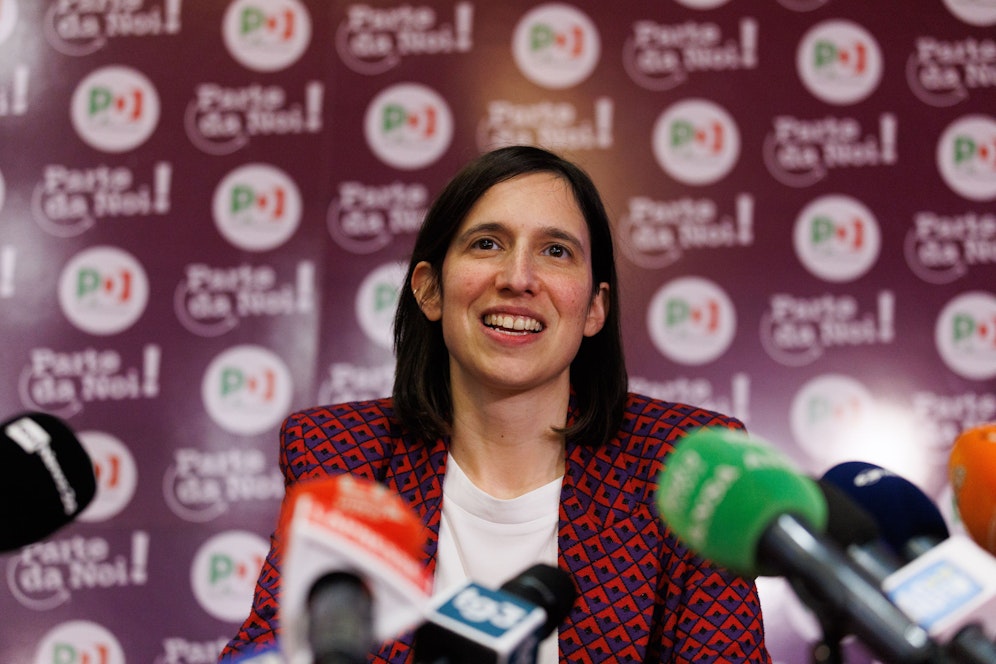Elly Schlein nach der Bekanntgabe des Ergebnisses der Vorwahlen der Demokratischen Partei in Rom.